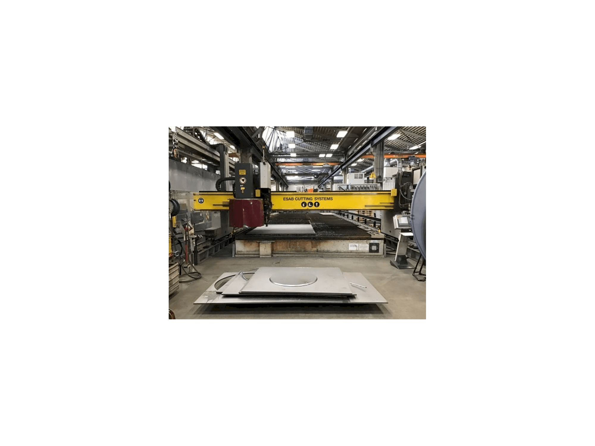 Vista frontale della macchina ESAB NXB 6500