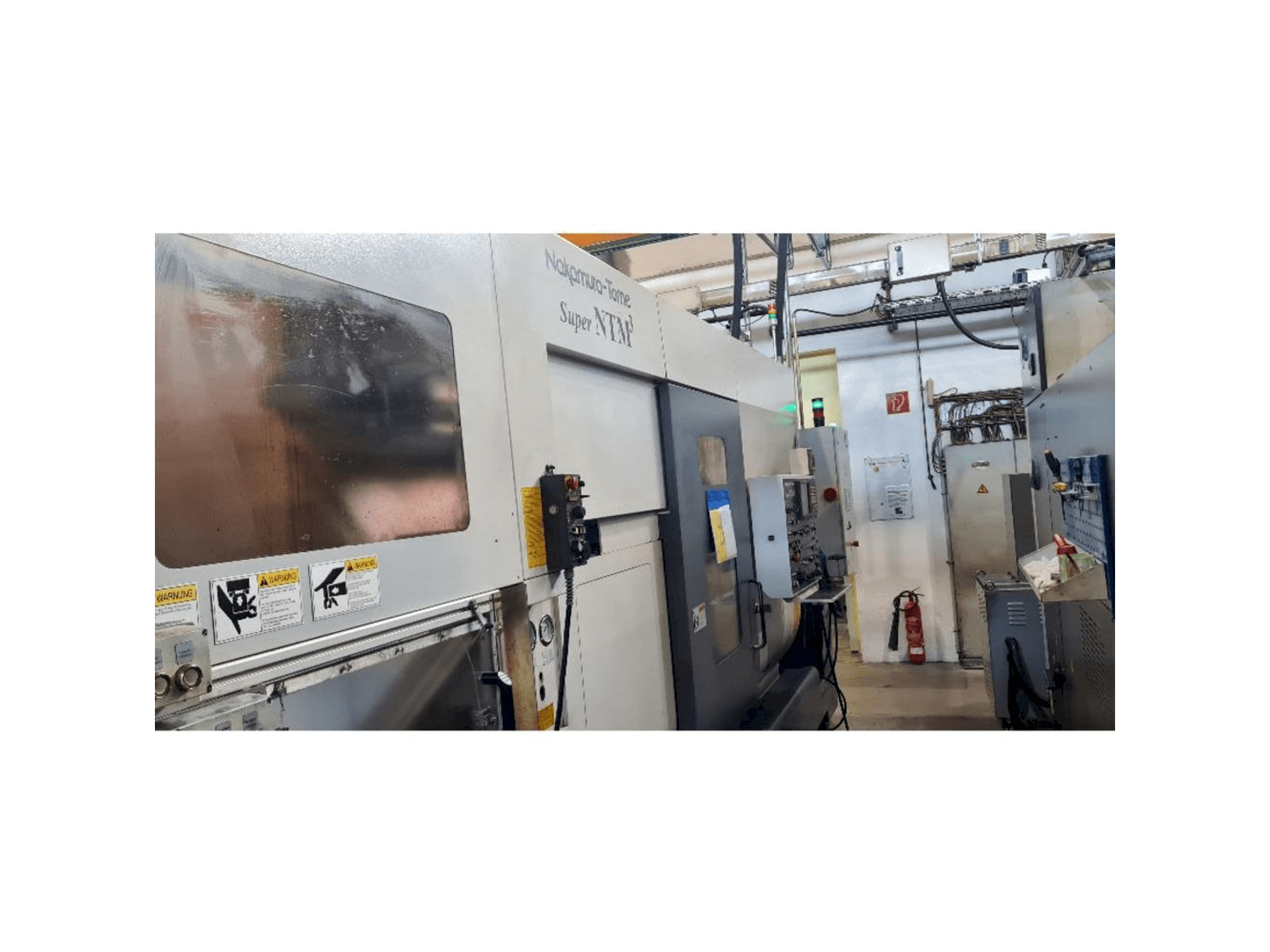 Vista frontale della macchina NAKAMURA Super NTM³