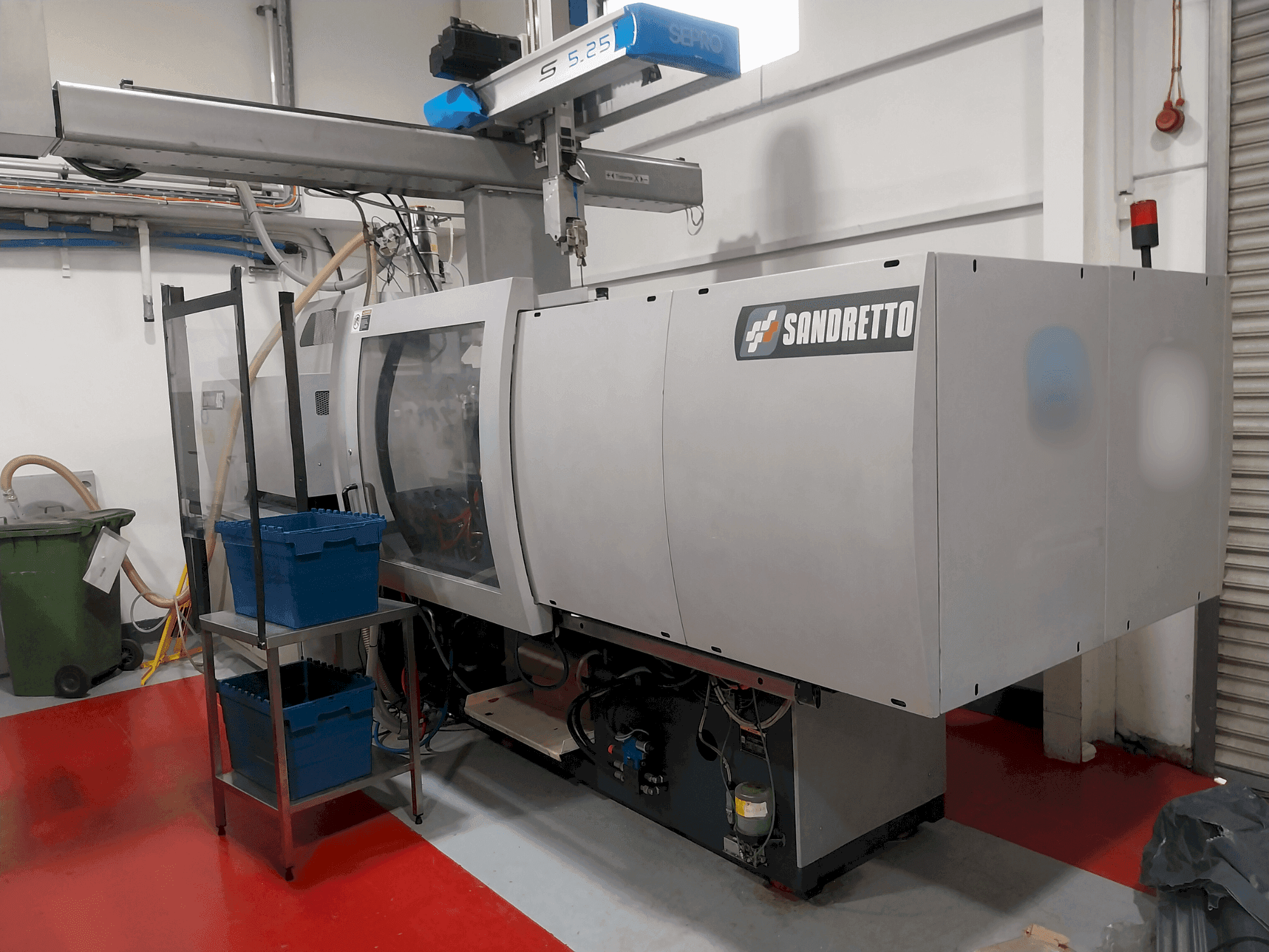 Vista frontale della macchina SANDRETTO EL 150/485