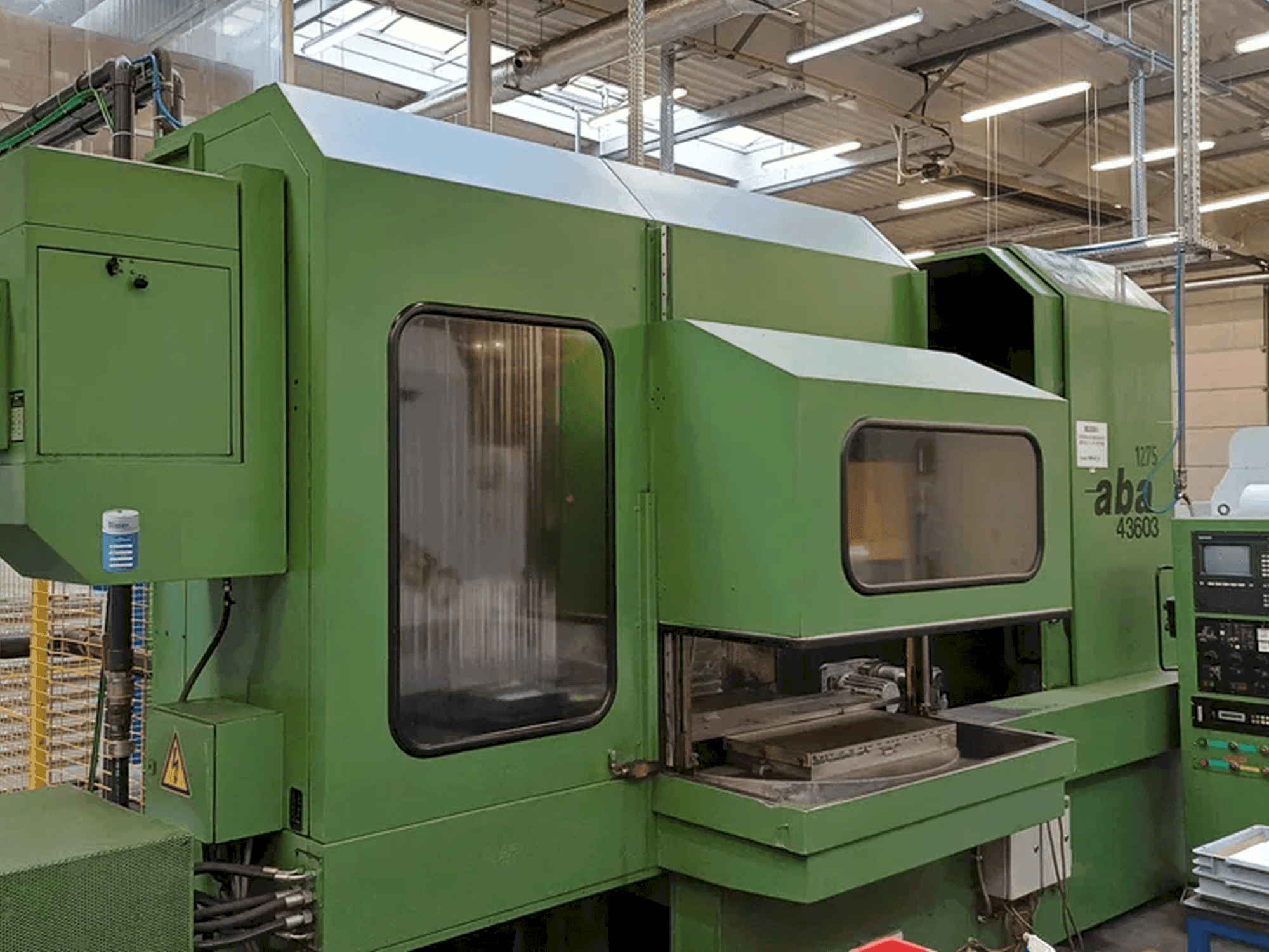 Vista frontale della macchina ABA PSM 1250 TT