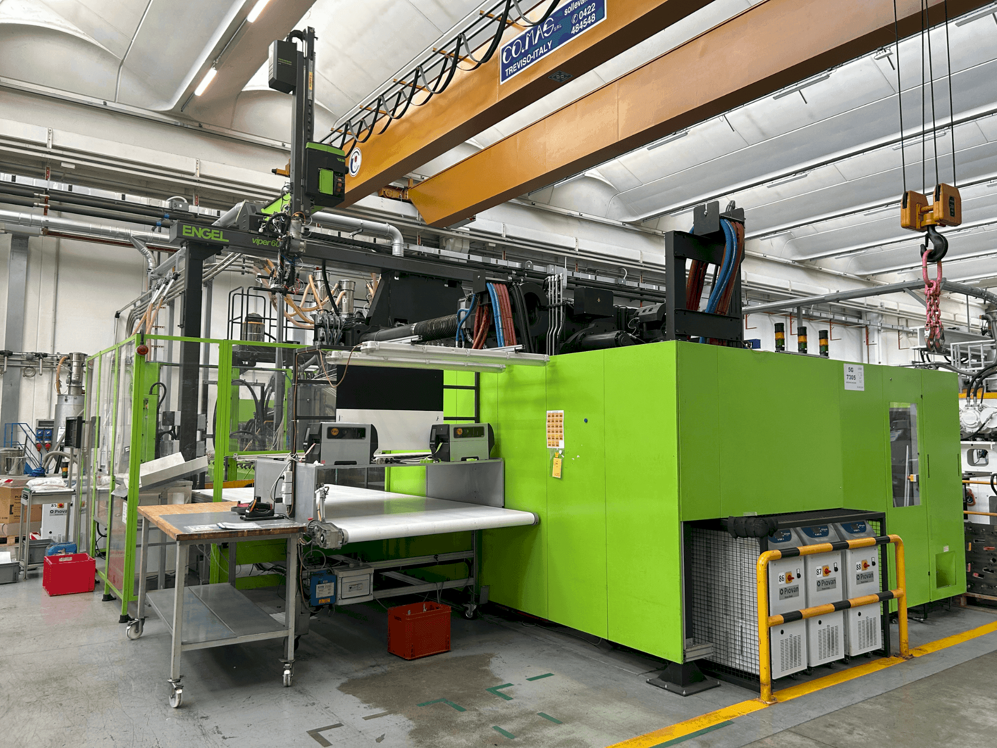 Vista frontale della macchina Engel Duo 4500H/4500H/1300H/1300H/1700 combi