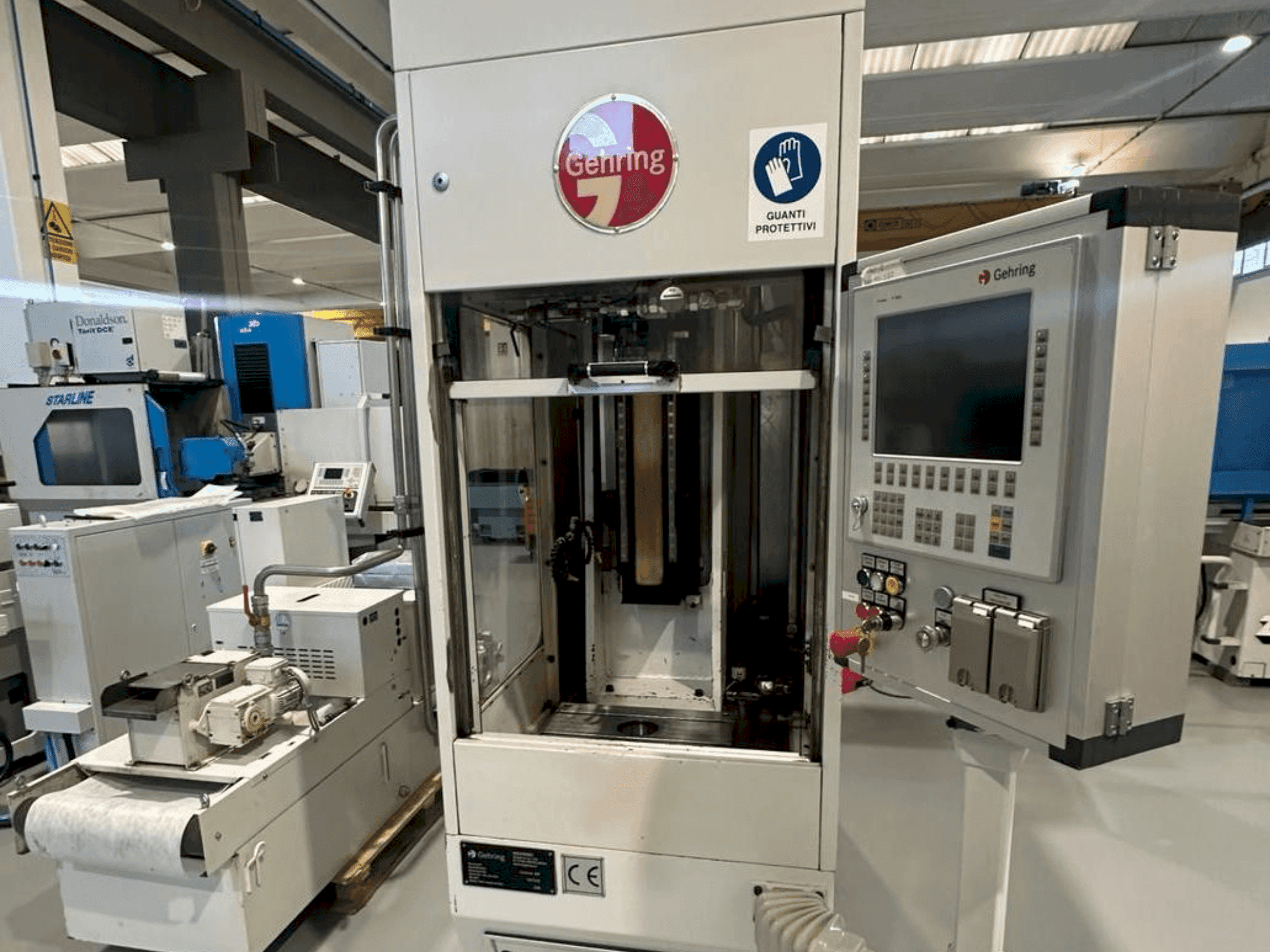 Vista frontale della macchina GEHRING LIFEHONE 600