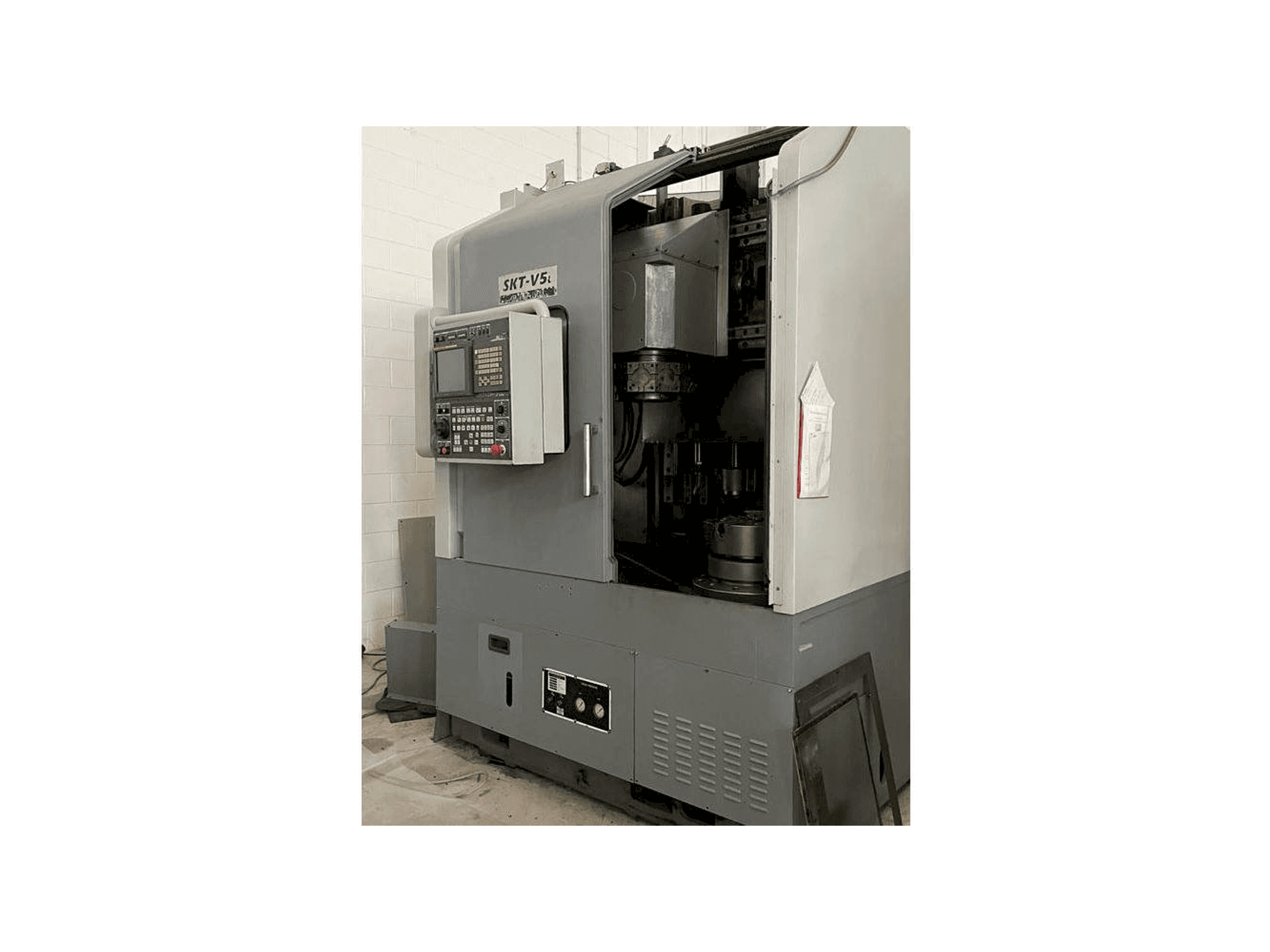 Vista lato destro della macchina Hyundai SKT V5L