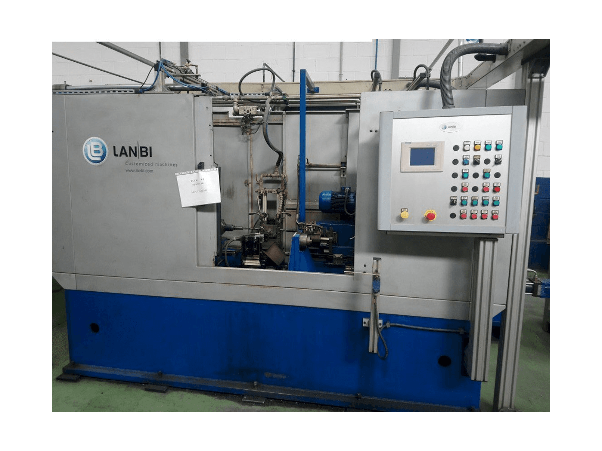 Vista frontale della macchina Lanbi