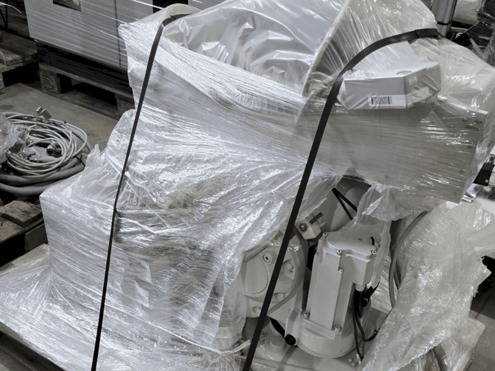 Vista frontale della macchina ABB IRB 140-6/0.8