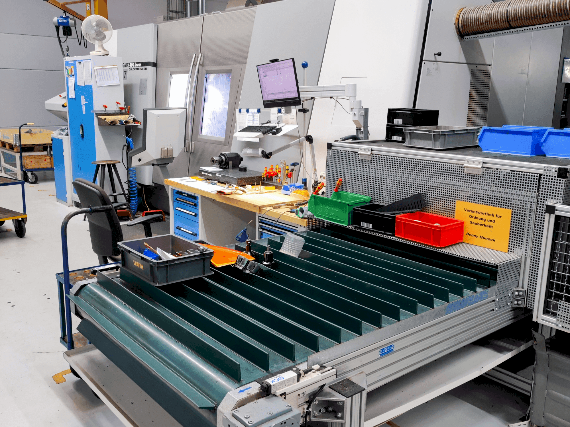 Vista frontale della macchina DMG GMX 400l Stange