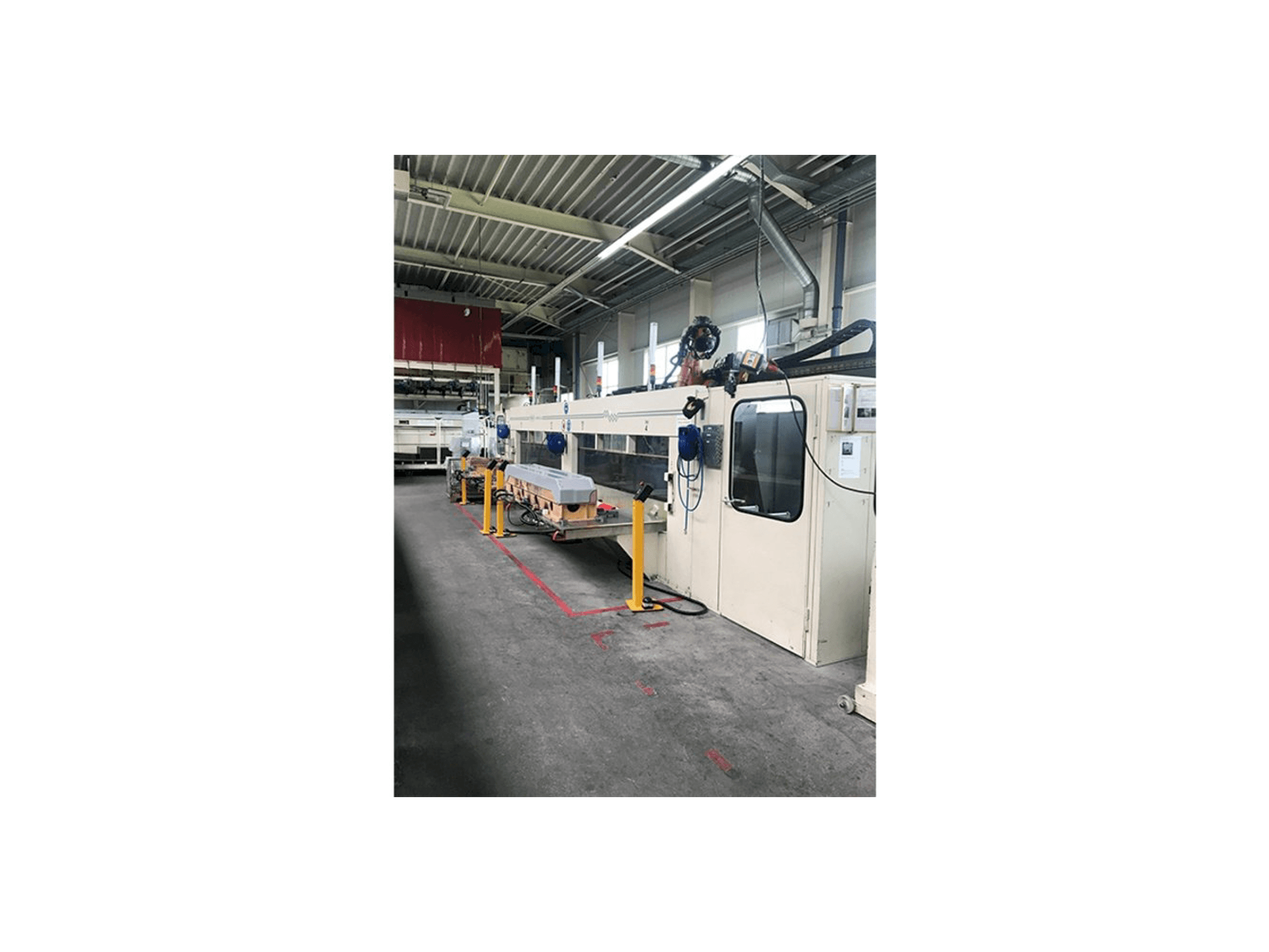 Vista laterale destra della macchina MAKA MROB 60 Jet