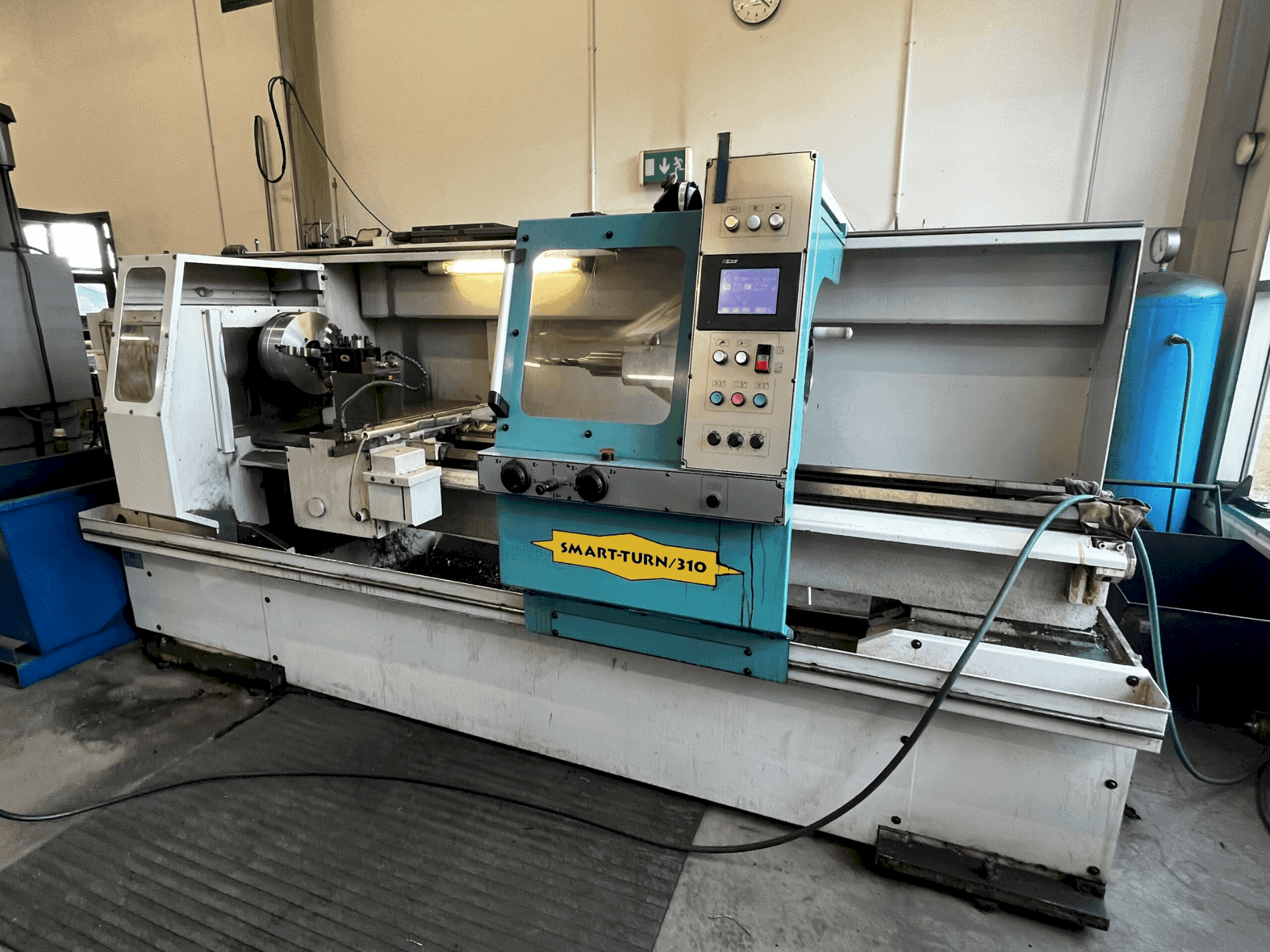 Vista frontale della macchina Pinacho Smart Turn 310 / 2000