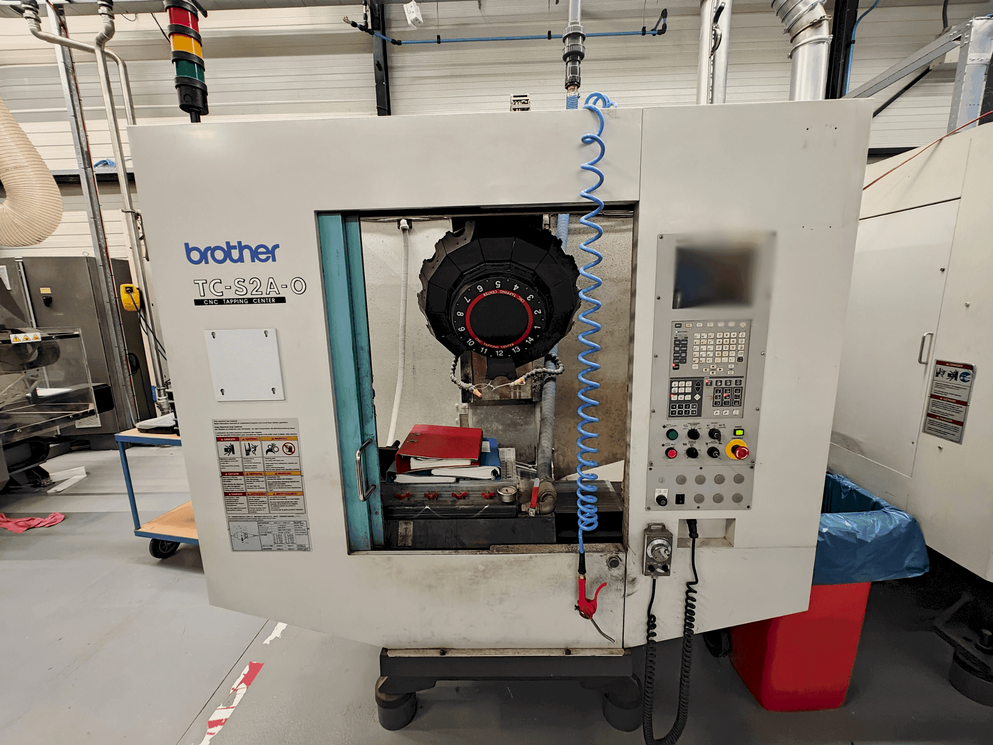 Vista frontale della macchina Brother C-S2A-O