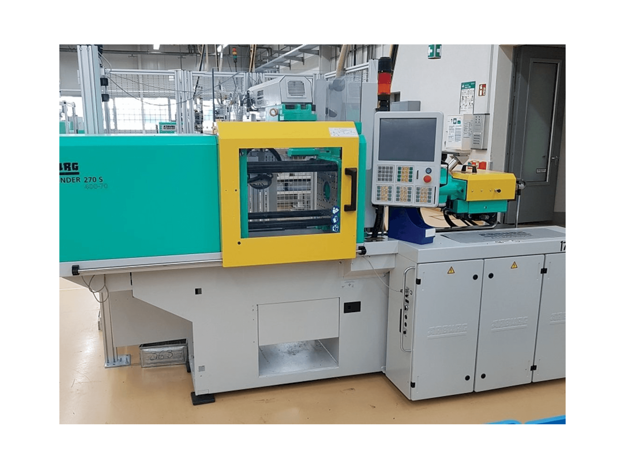 Vista frontale della macchina Arburg SGM 270 S 400-70