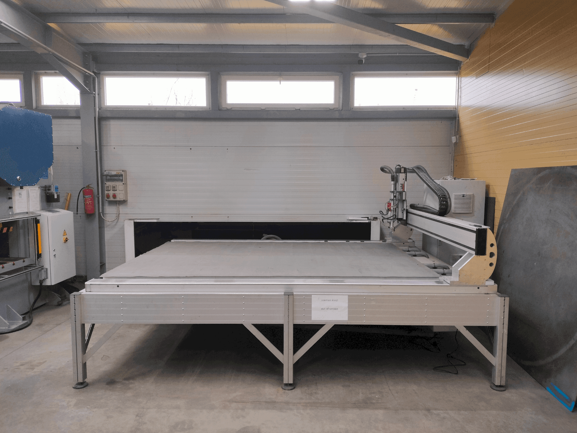 Vista frontale della macchina VHF CAM 2030 Active Pro