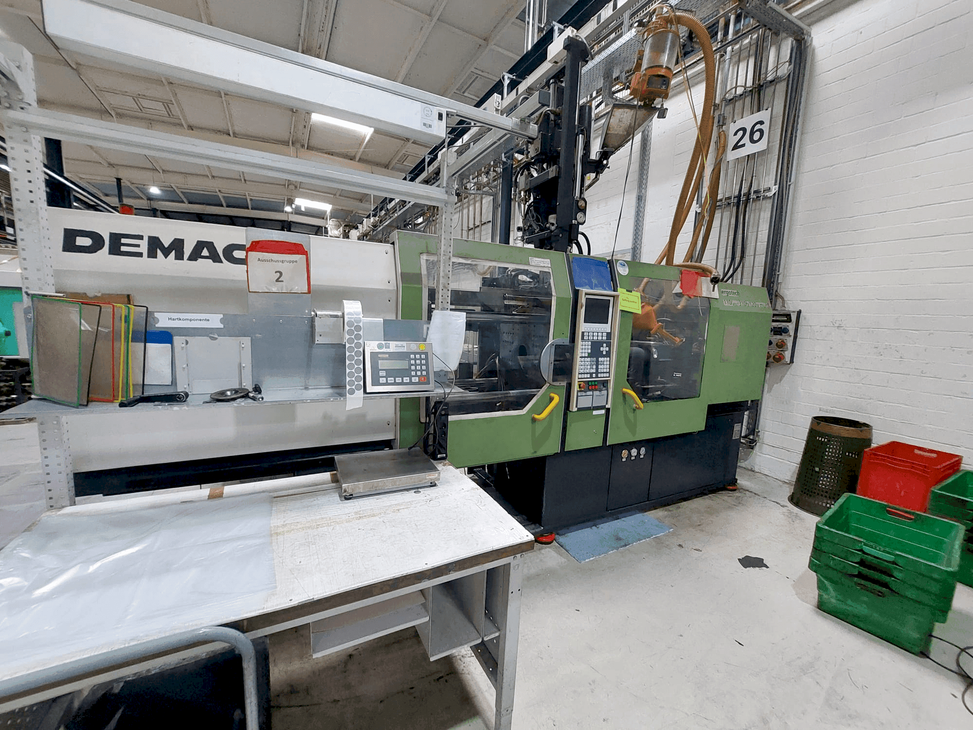 Vista frontale della macchina DEMAG D110-310H/120V