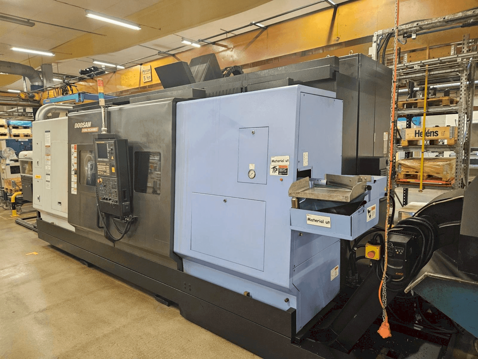 Vista frontale della macchina DOOSAN Puma MX2600ST (2013)
