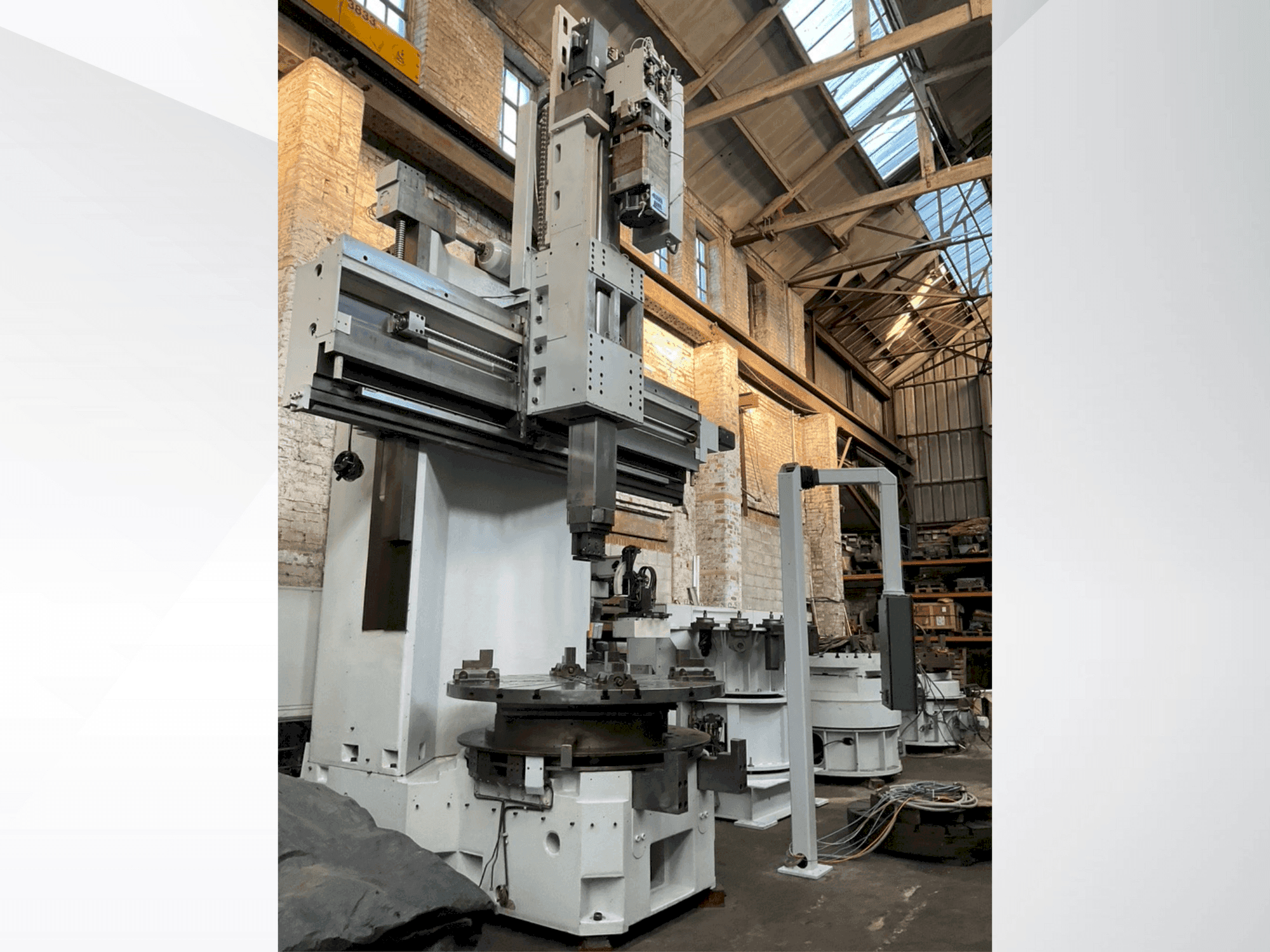 Vista frontale della macchina DÖRRIES SCHARMANN VCE2000/180MC-FC CONTUMAT