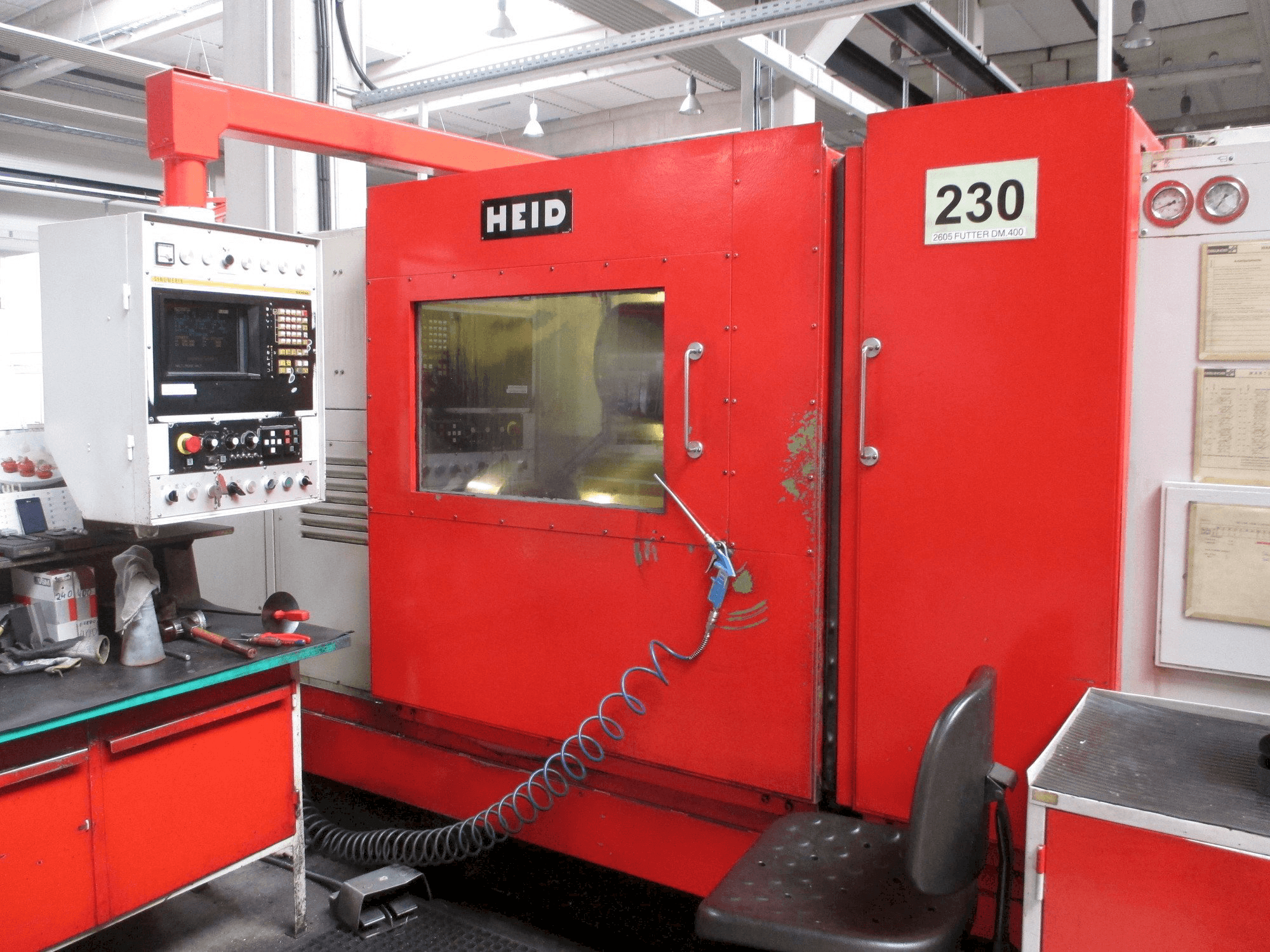 Vista frontale della macchina HEID SDM12-NCC