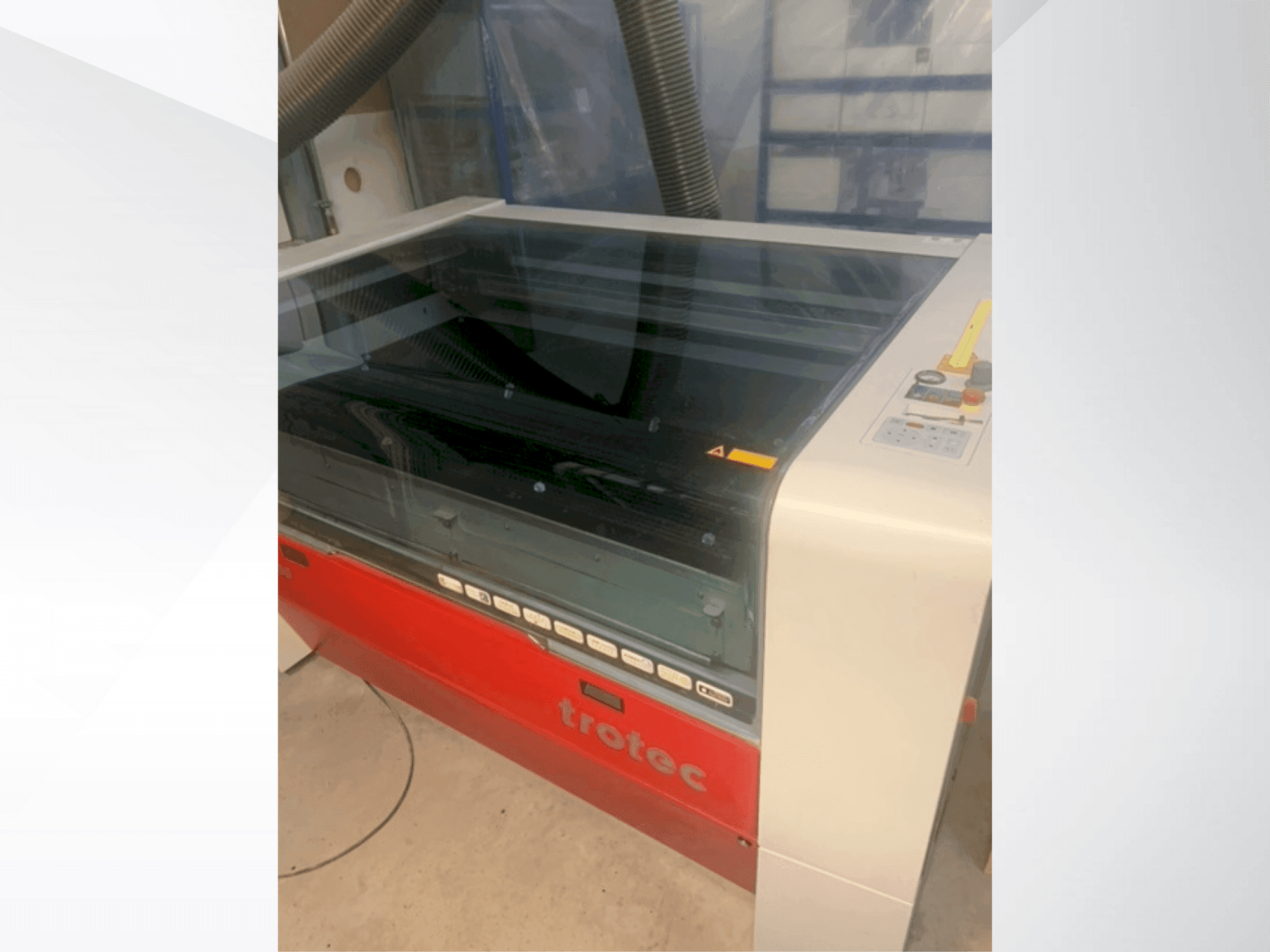 Vista frontale della macchina Trotec SP500