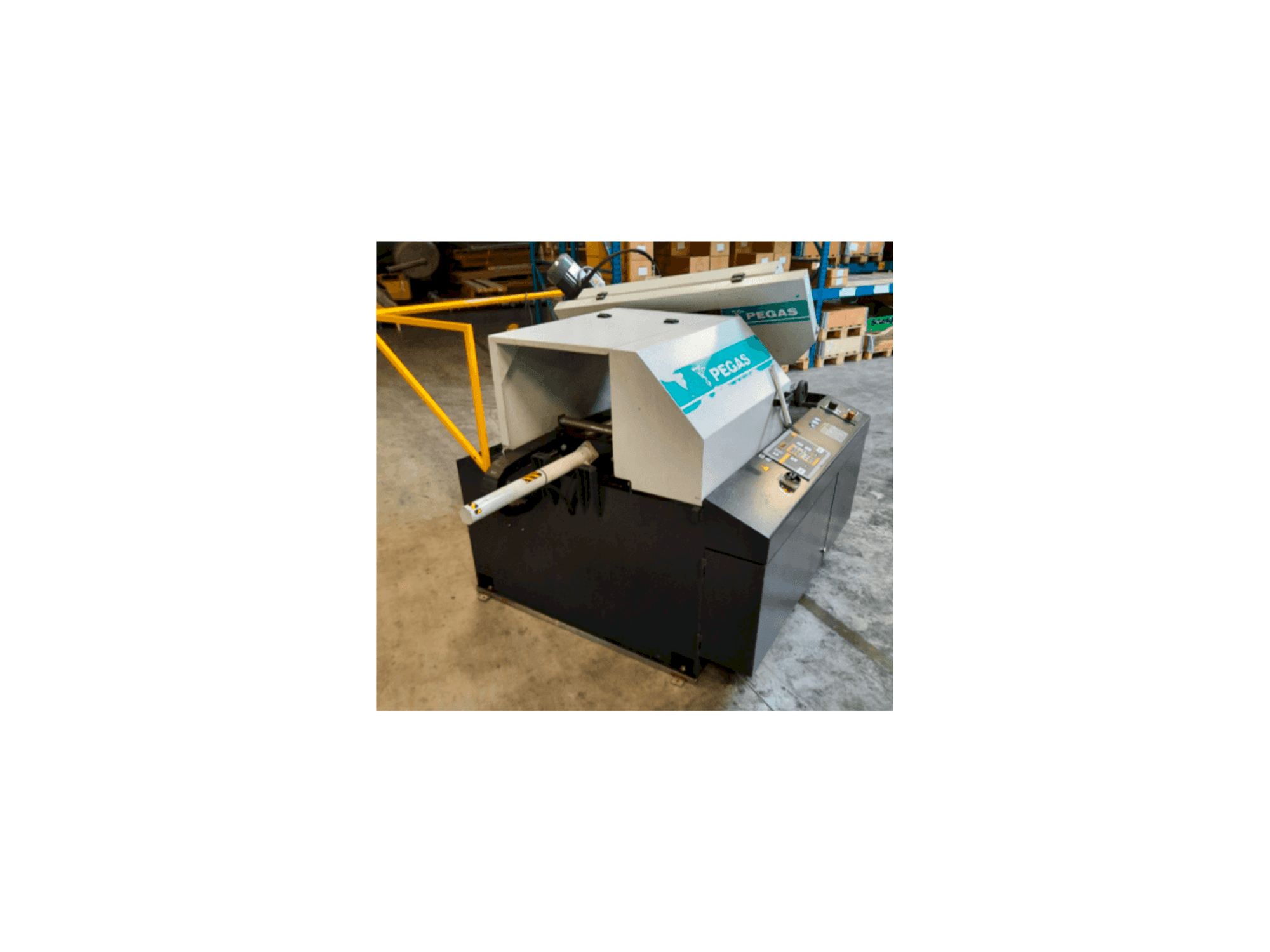 Vista frontale della macchina Pegas 240x280 A-CNC-R-F