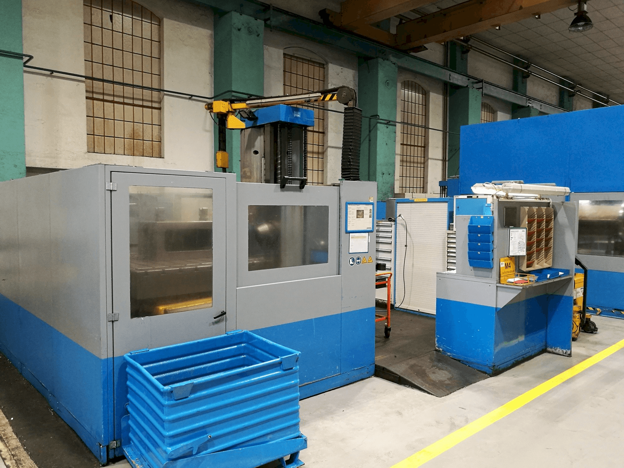 Vista lato sinistro della macchina PEGARD AF 130 S