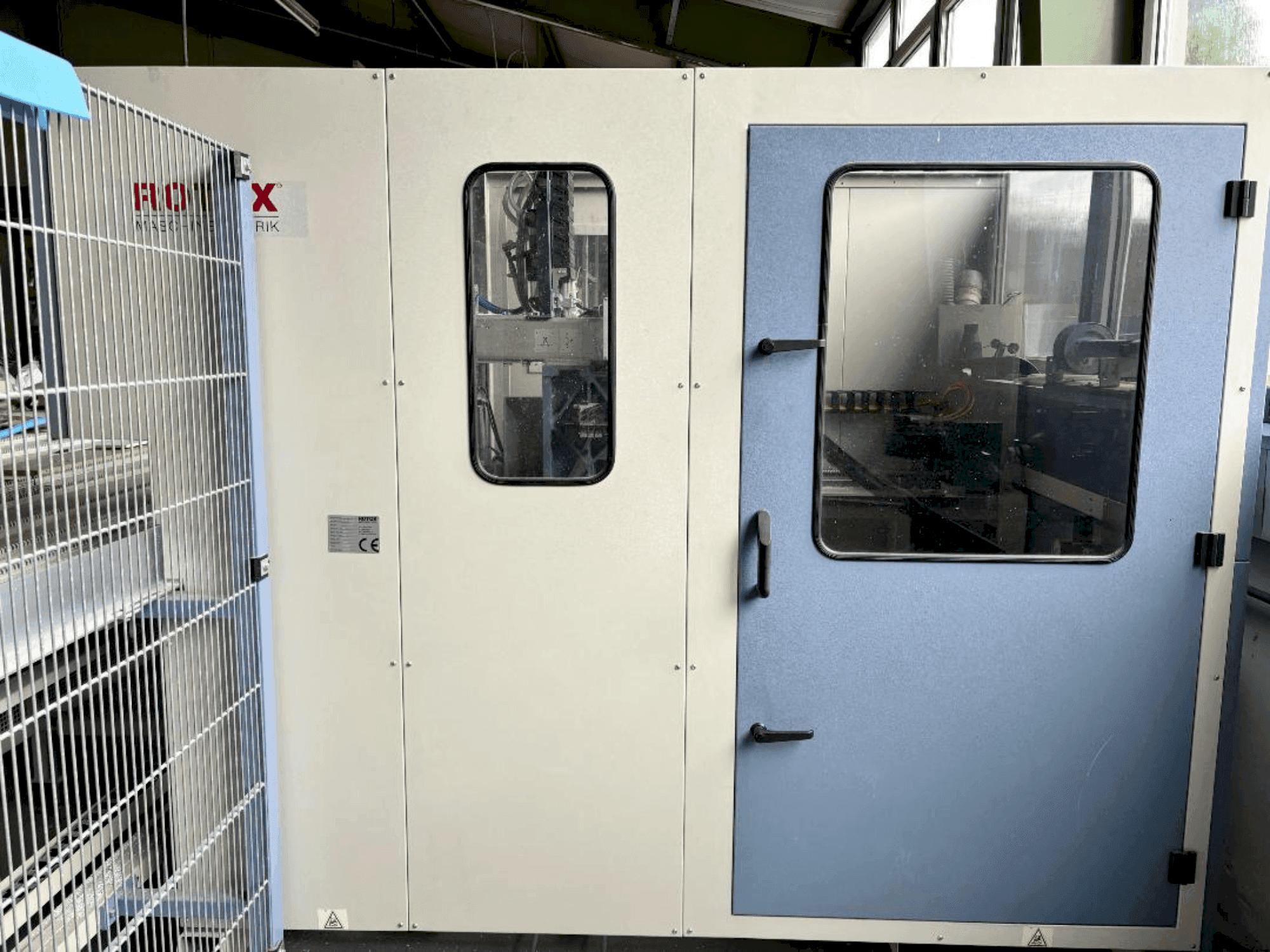 Vista frontale della macchina Rotox EPA 572