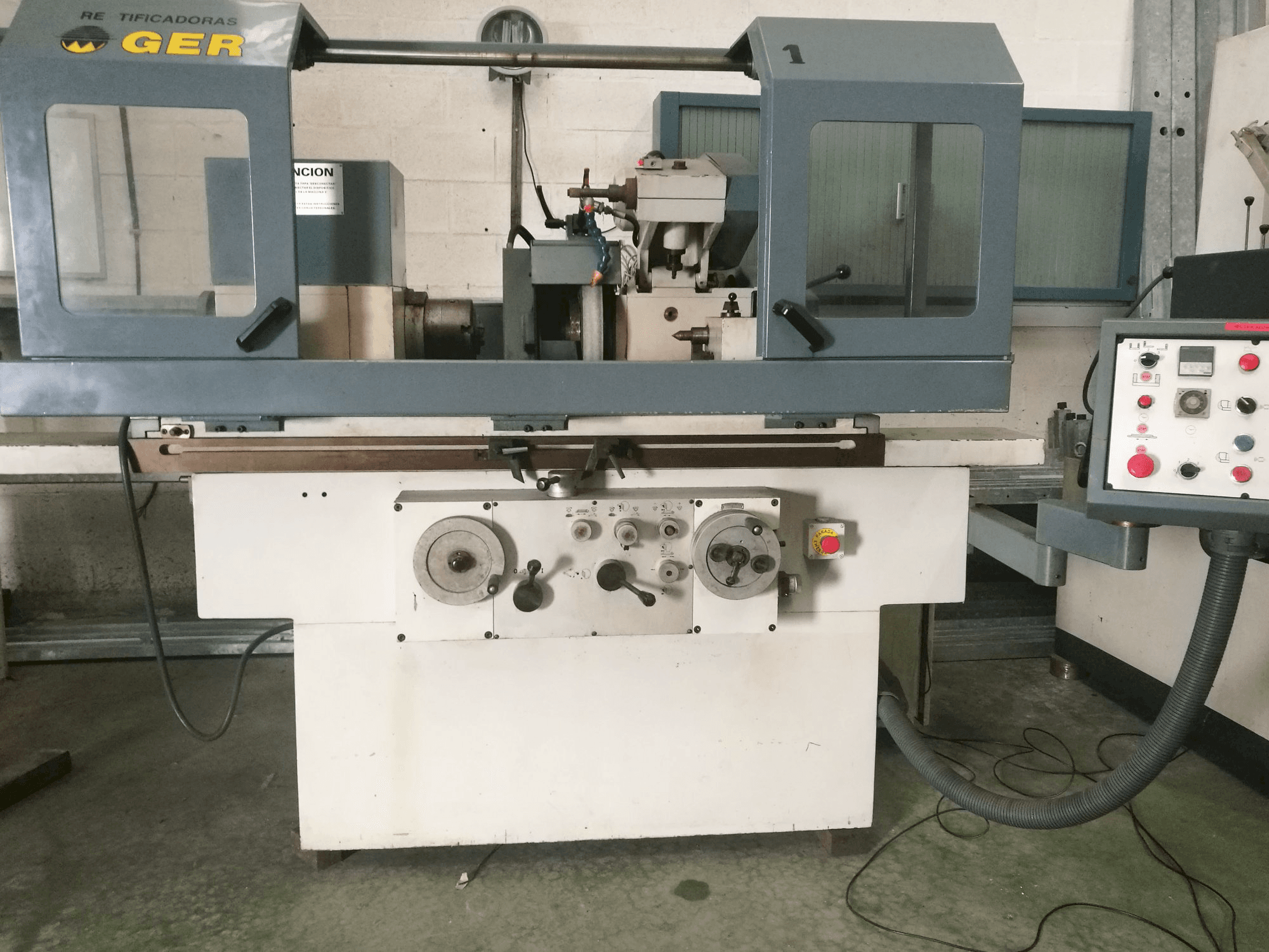 Vista frontale della macchina GER C/600