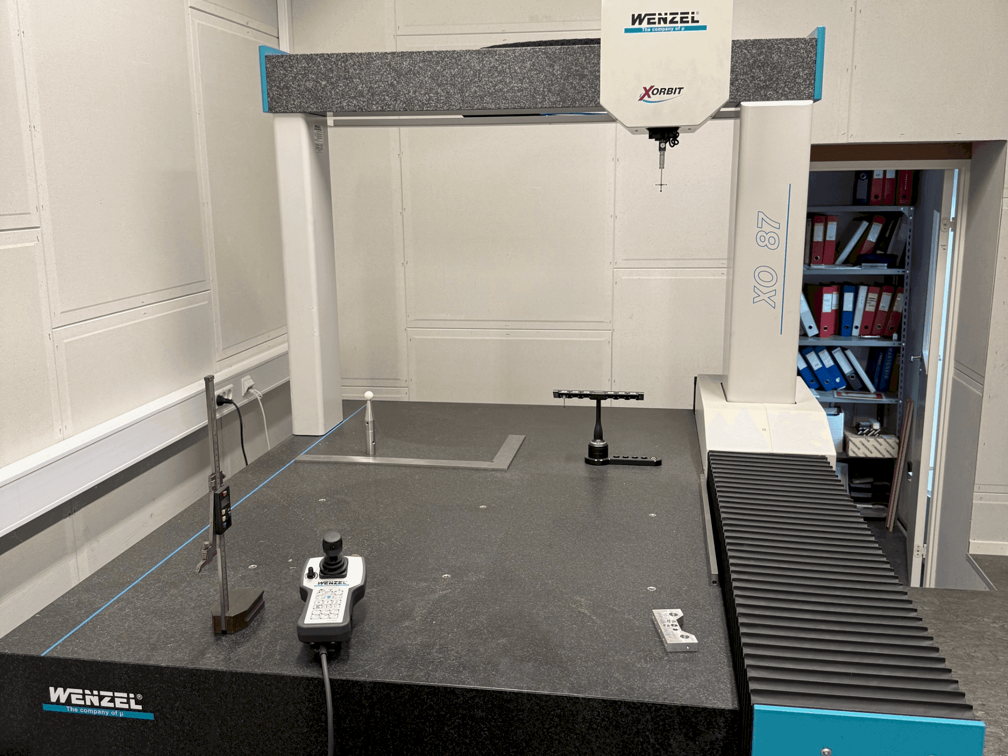 Vista frontale della macchina Wenzel XO 87