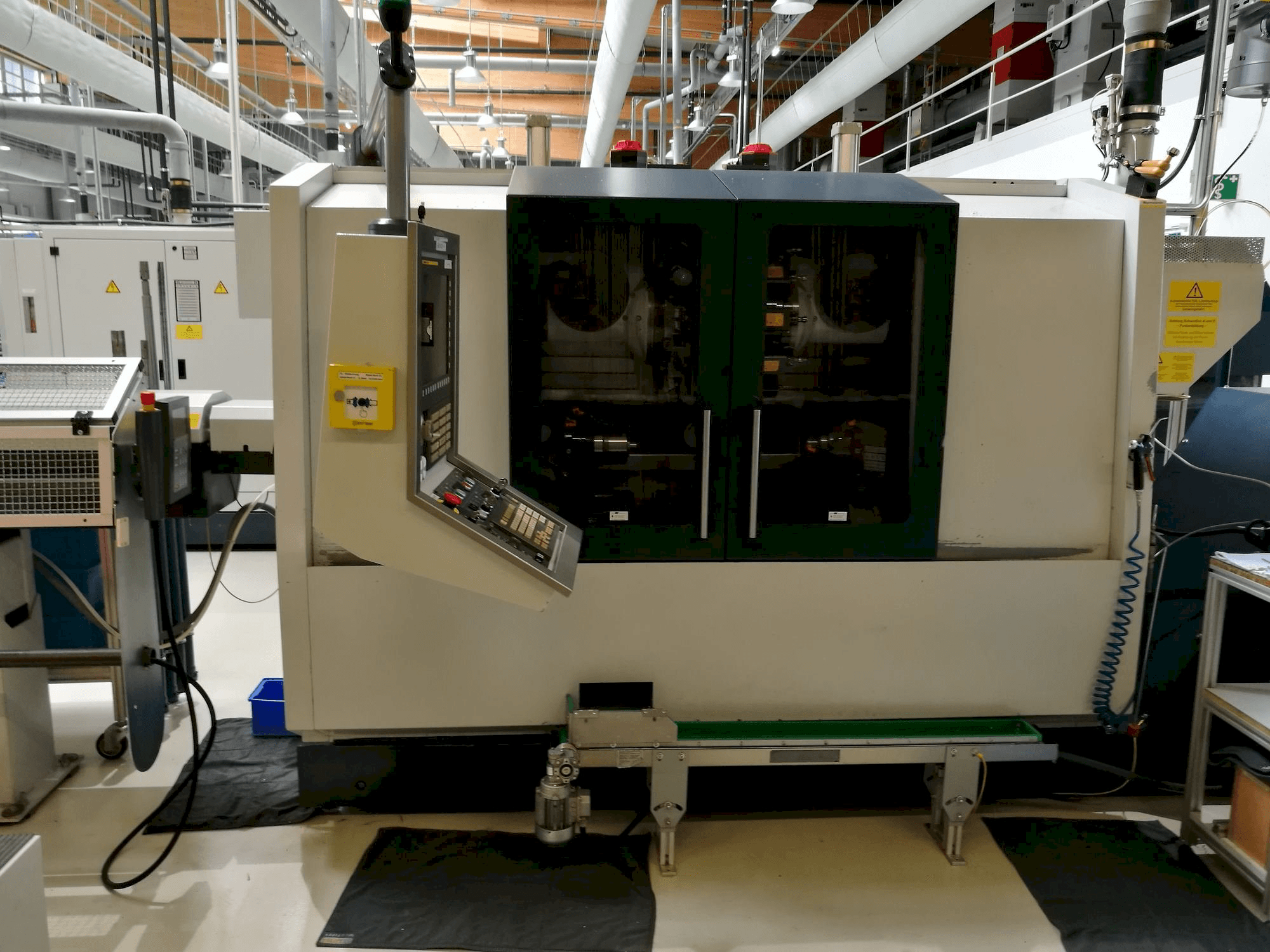 Vista frontale della macchina SPINNER TD42