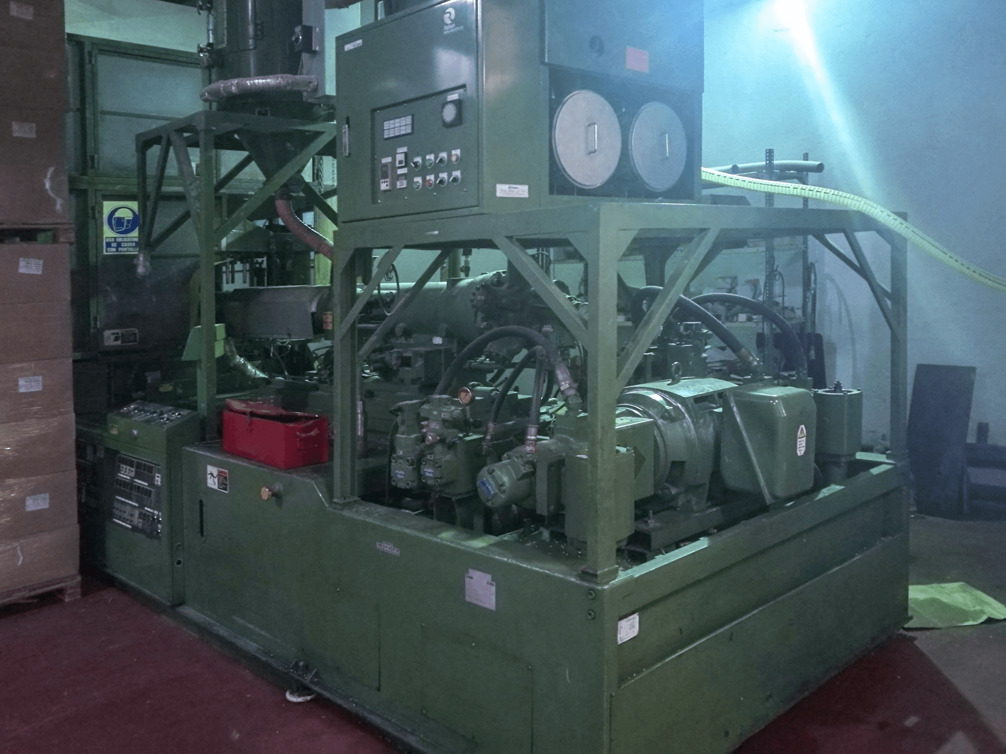 Vista lato destro della macchina NISSEI ASB 650 EXH