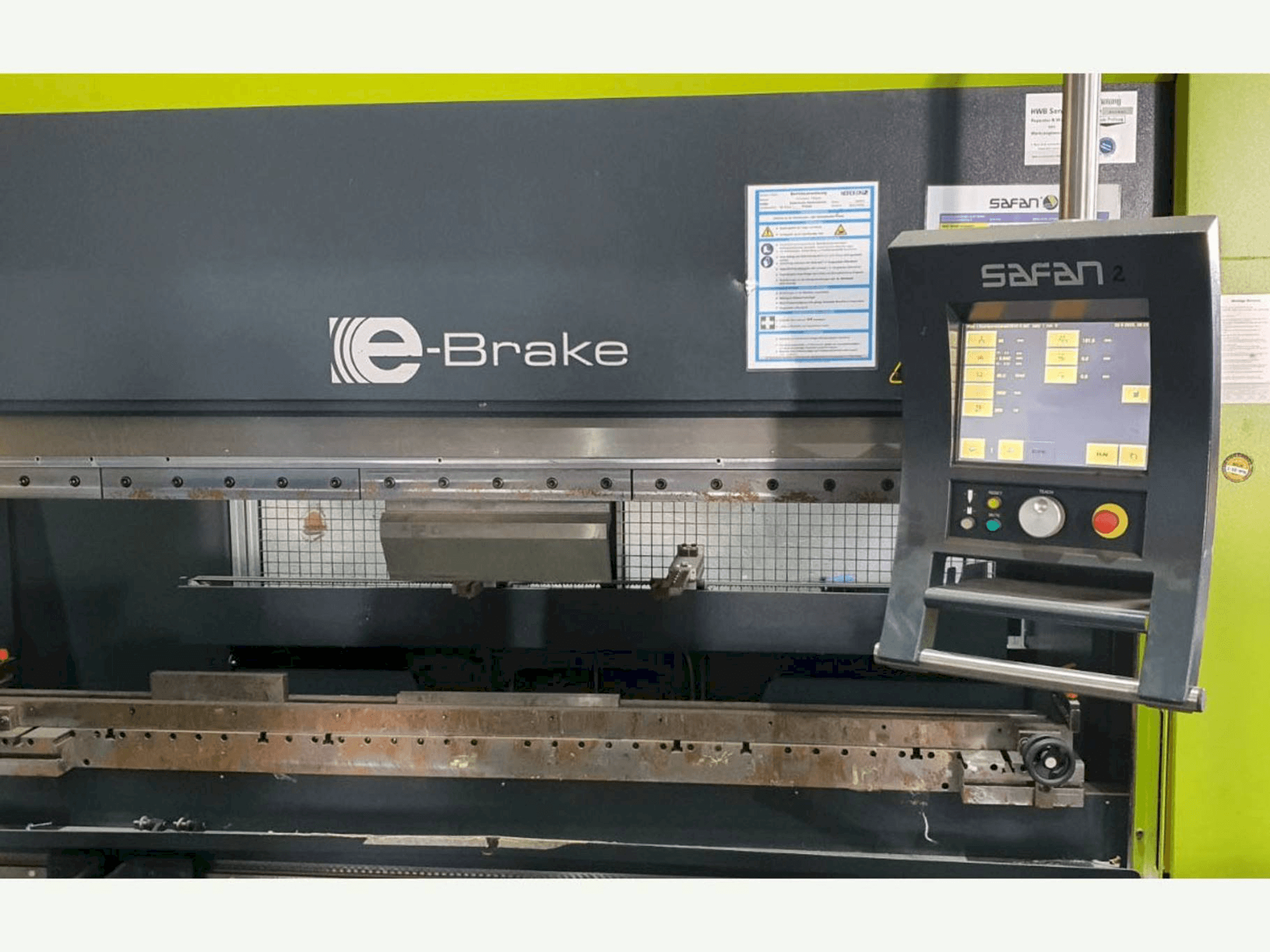 Vista frontale della macchina Safan E-brake 50-2050 ts1