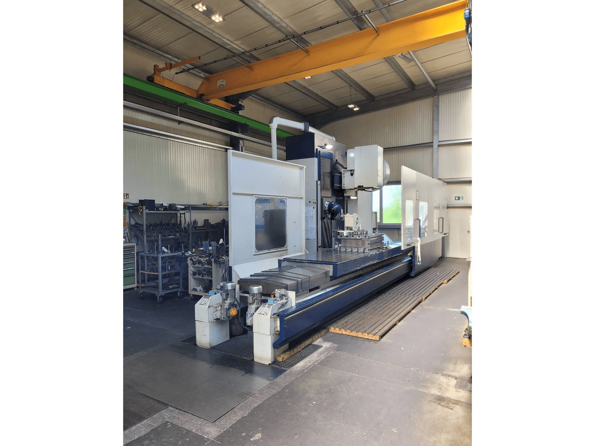 Vista frontale della macchina Soraluce T35