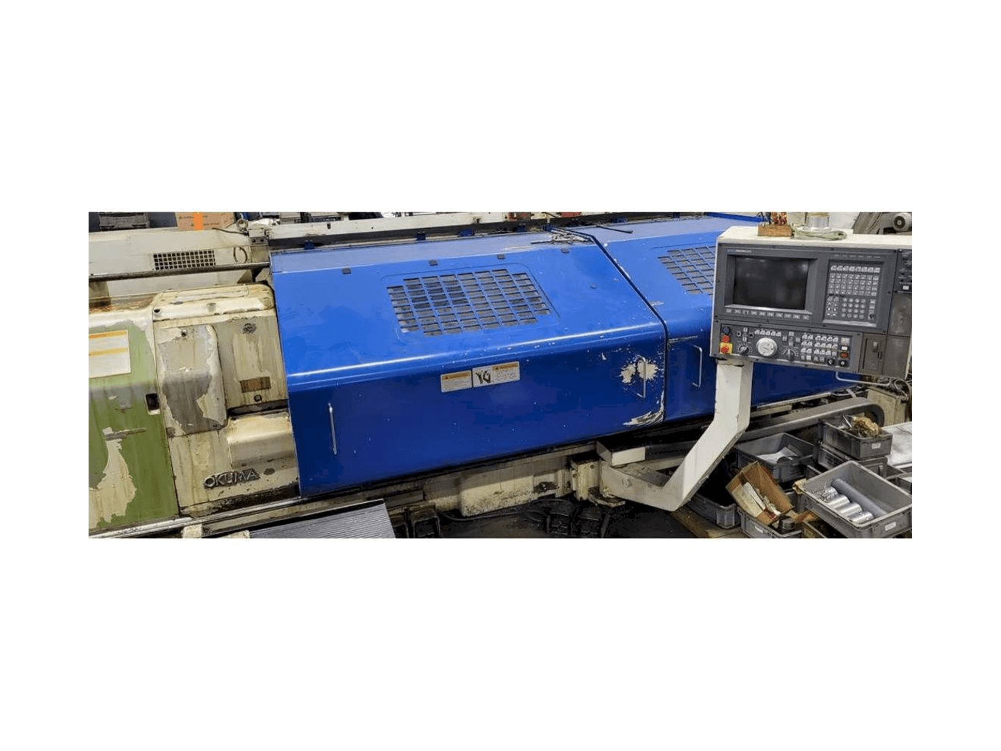 Vista frontale della macchina Okuma LH35