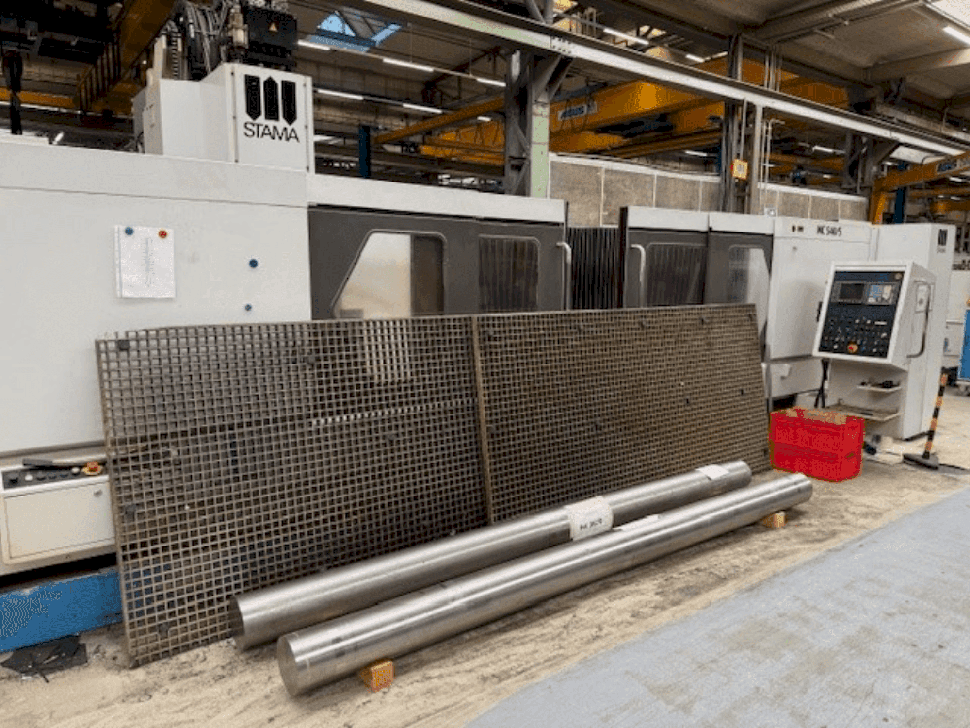 Vista frontale della macchina STAMA MC 540