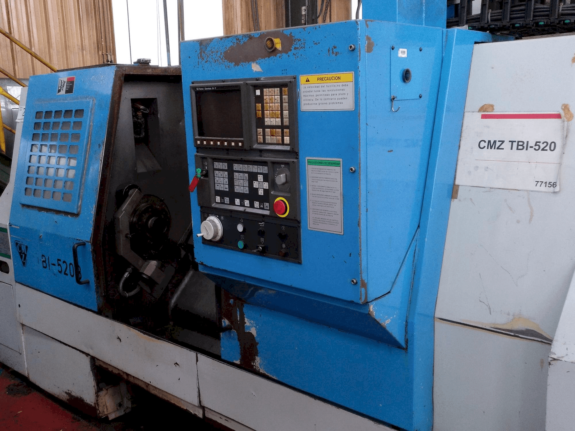 Vista frontale della macchina CMZ TBI 520