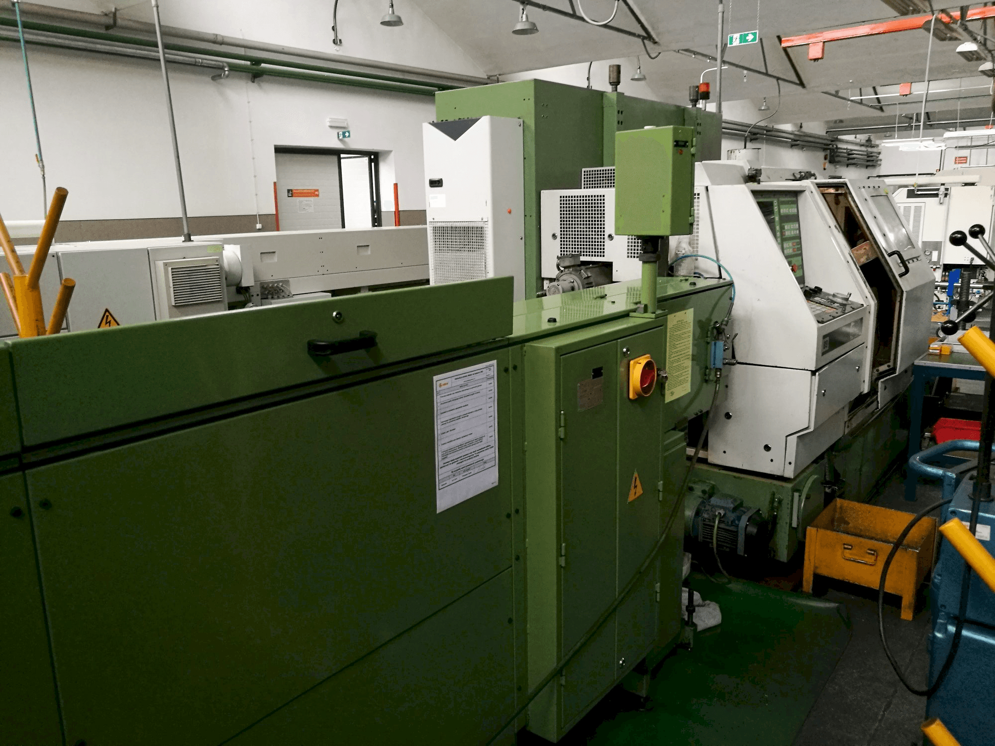 Vista frontale della macchina TRAUB TNS 30/42 D