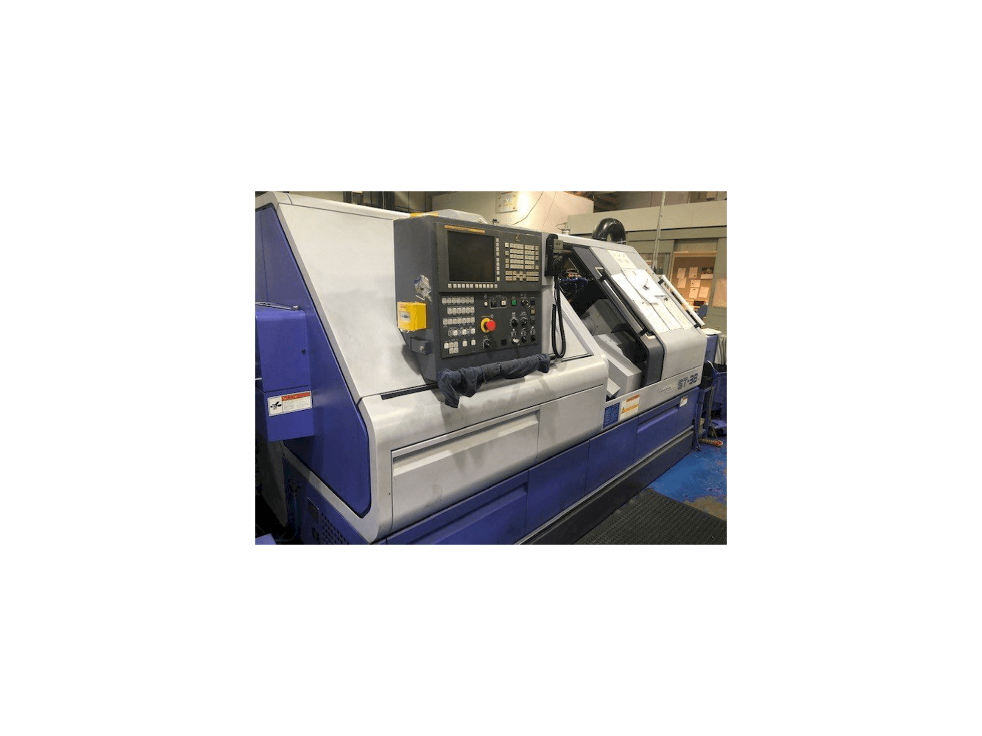 Vista frontale della macchina Star ST-38