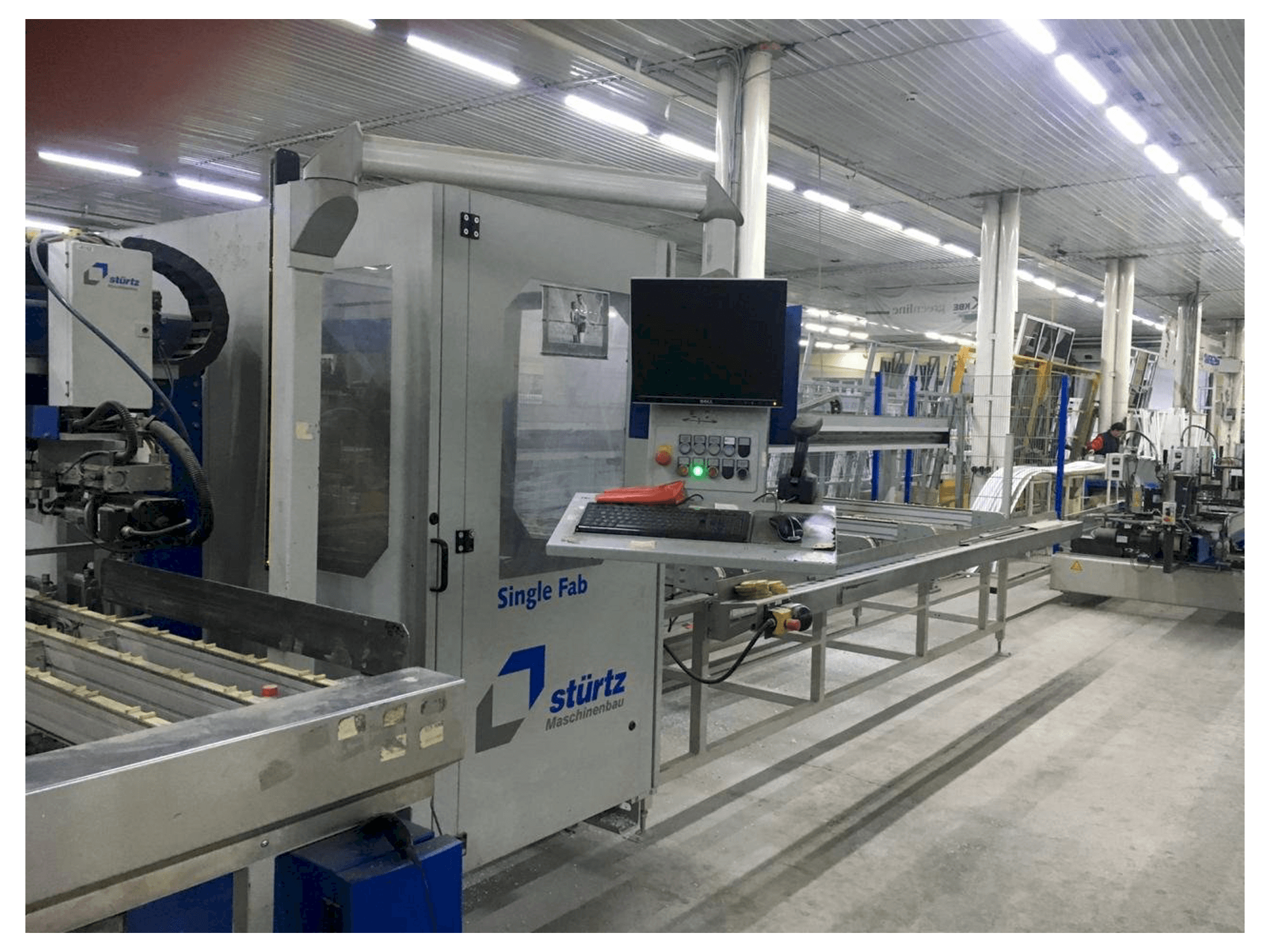 Vista frontale della macchina Sturtz NFZ-JC-JM-160-X