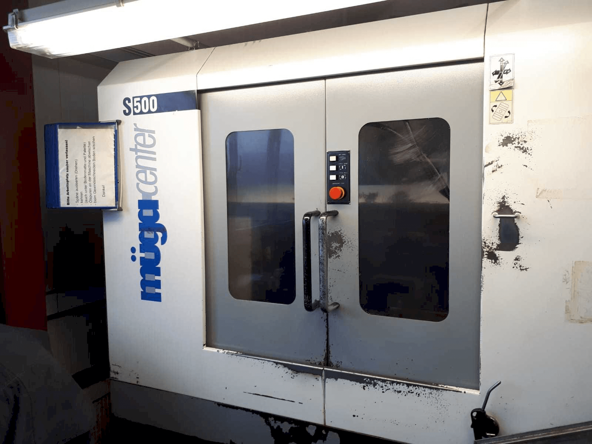 Vista frontale della macchina Muga S500