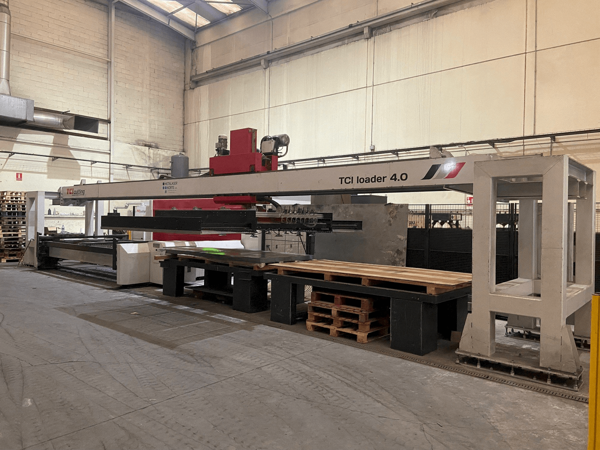 Vista frontale della macchina TCI Smartline Fiber 4020