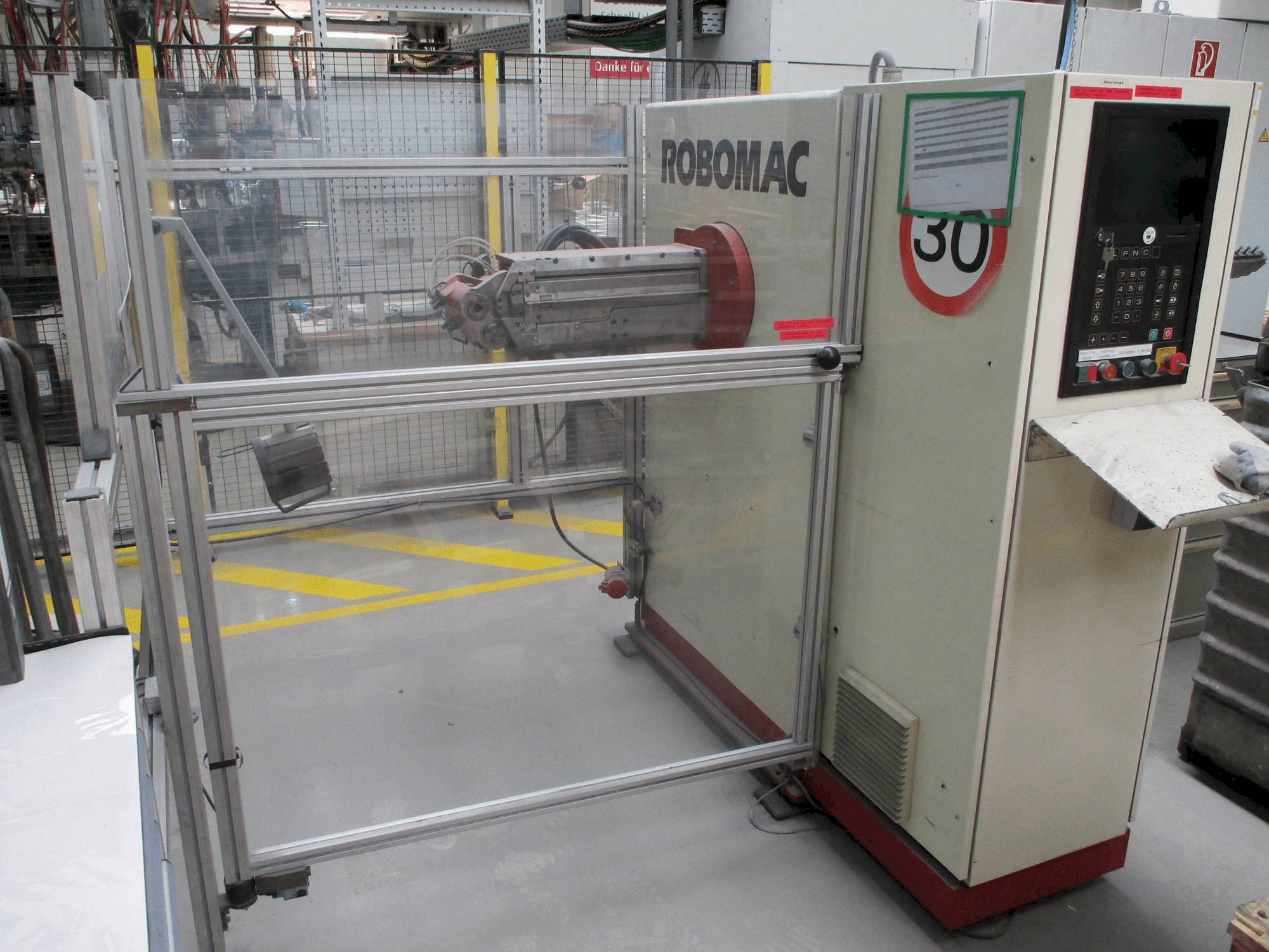 Vista frontale della macchina Numalliance/Latour Robomac 206
