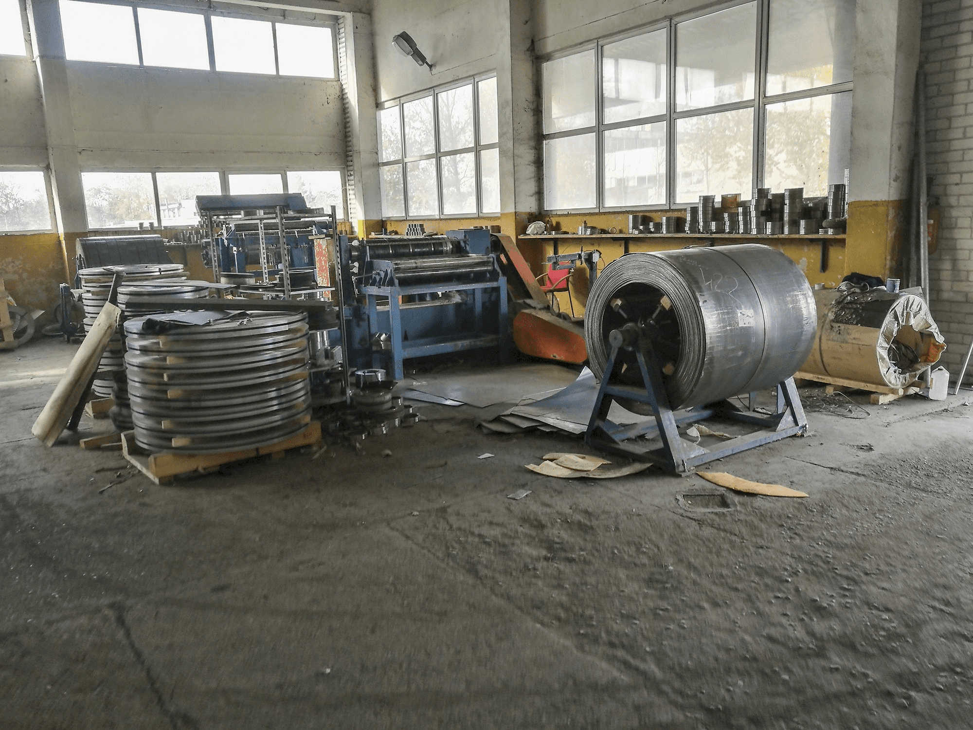 Vista lato sinistro della macchina BRODPOL LTs 1300/3