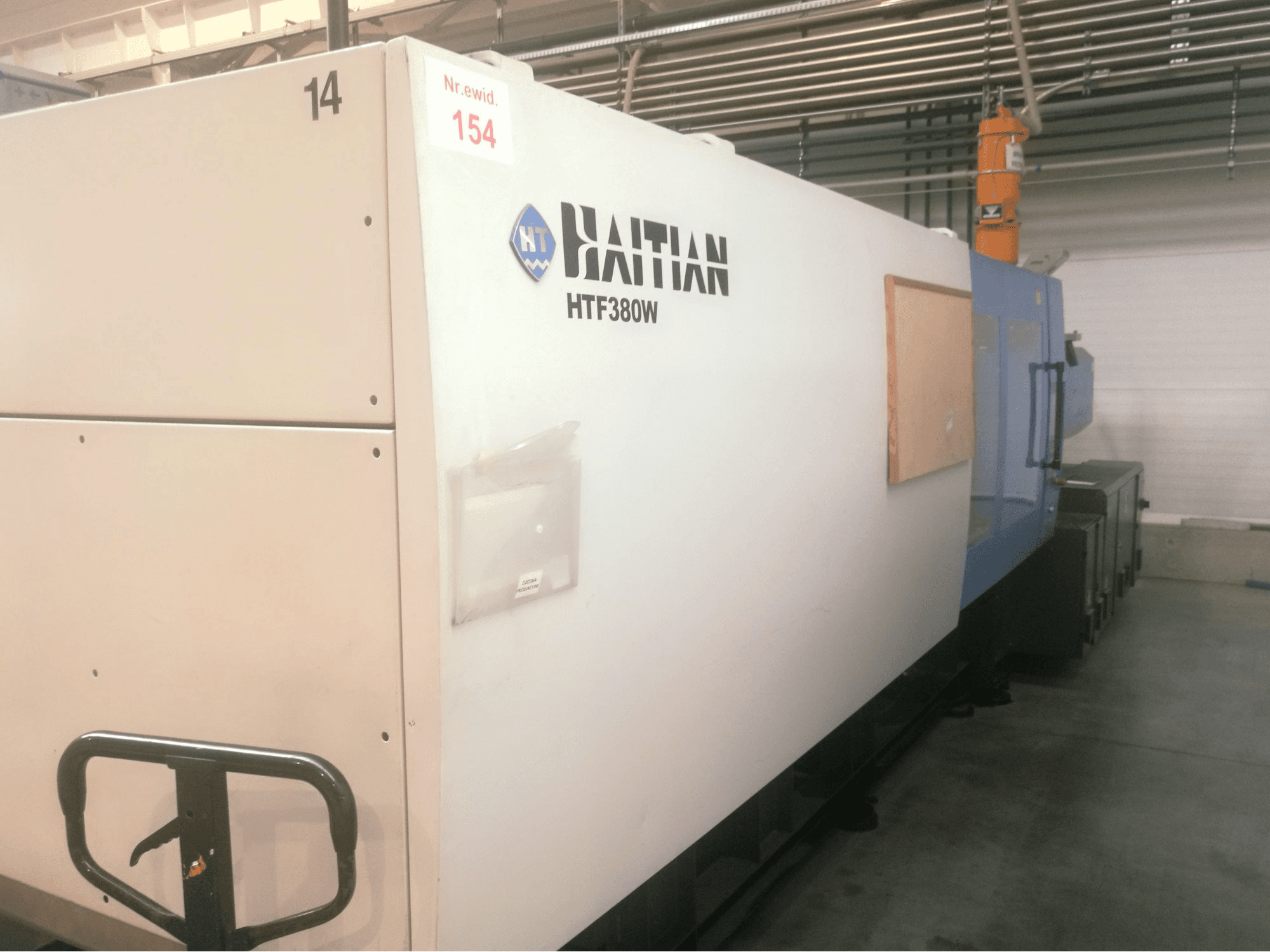 Vista laterale sinistra della macchina HAITIAN HFT 380 W