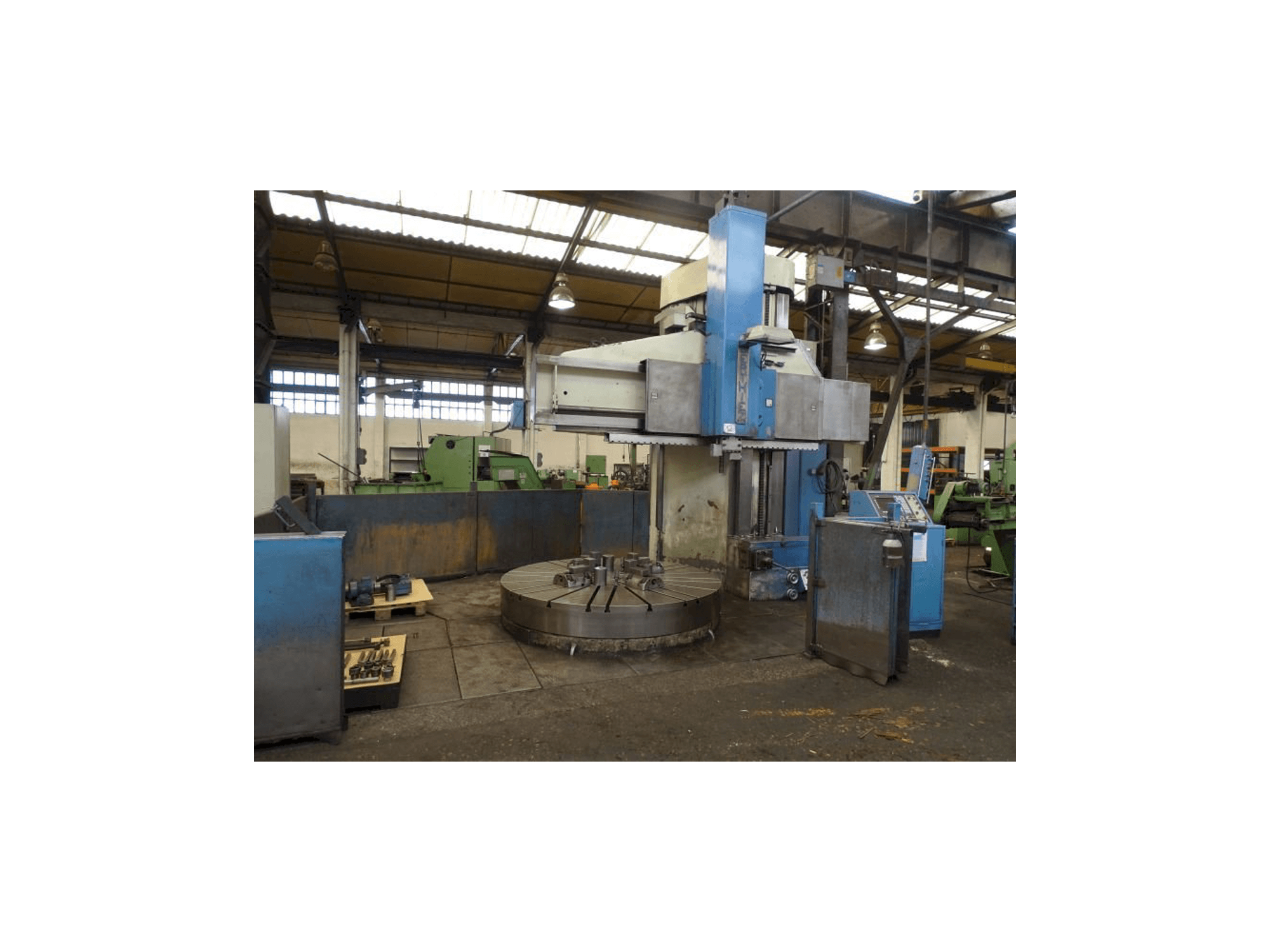 Vista frontale della macchina Berthiez BM 225