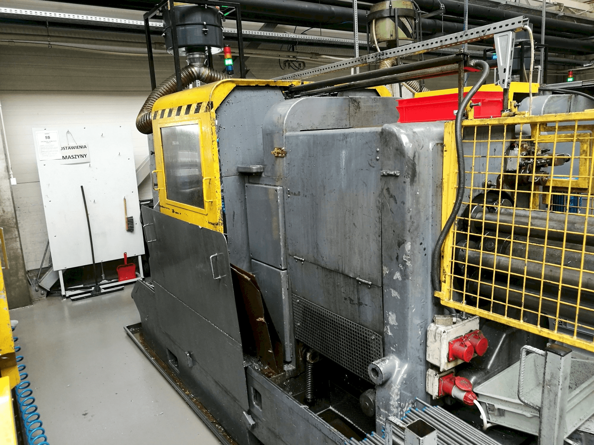 Vista frontale della macchina Wickman 1 3/8"-6