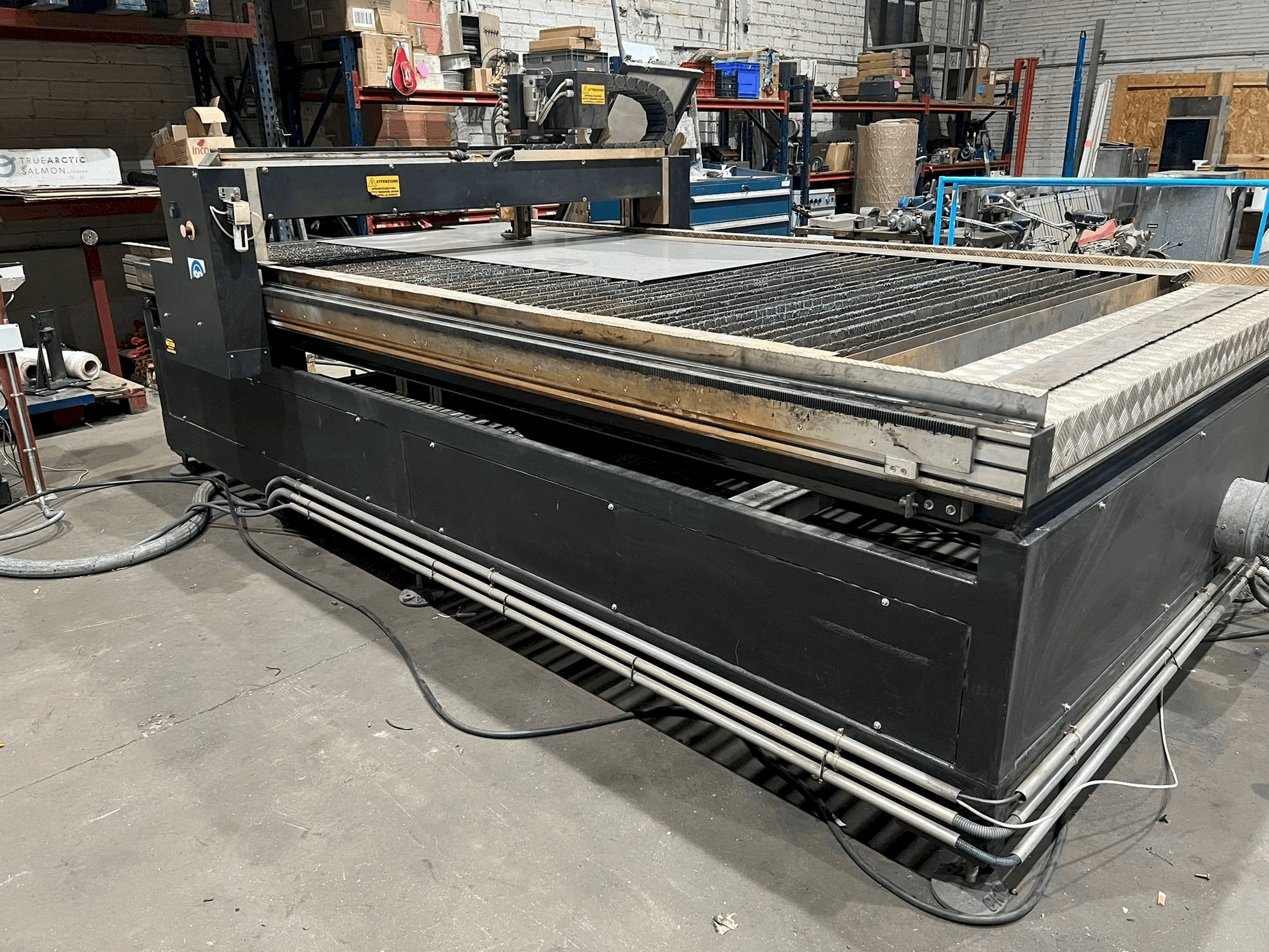 Vista frontale della macchina CRM PTFSTD3015 PW