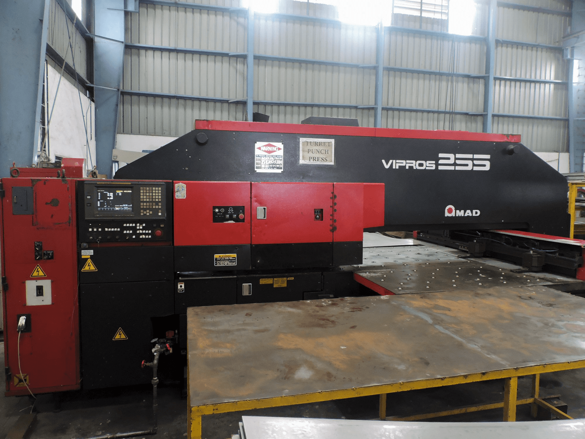 AMADA Vipros 255 Vista posteriore 2