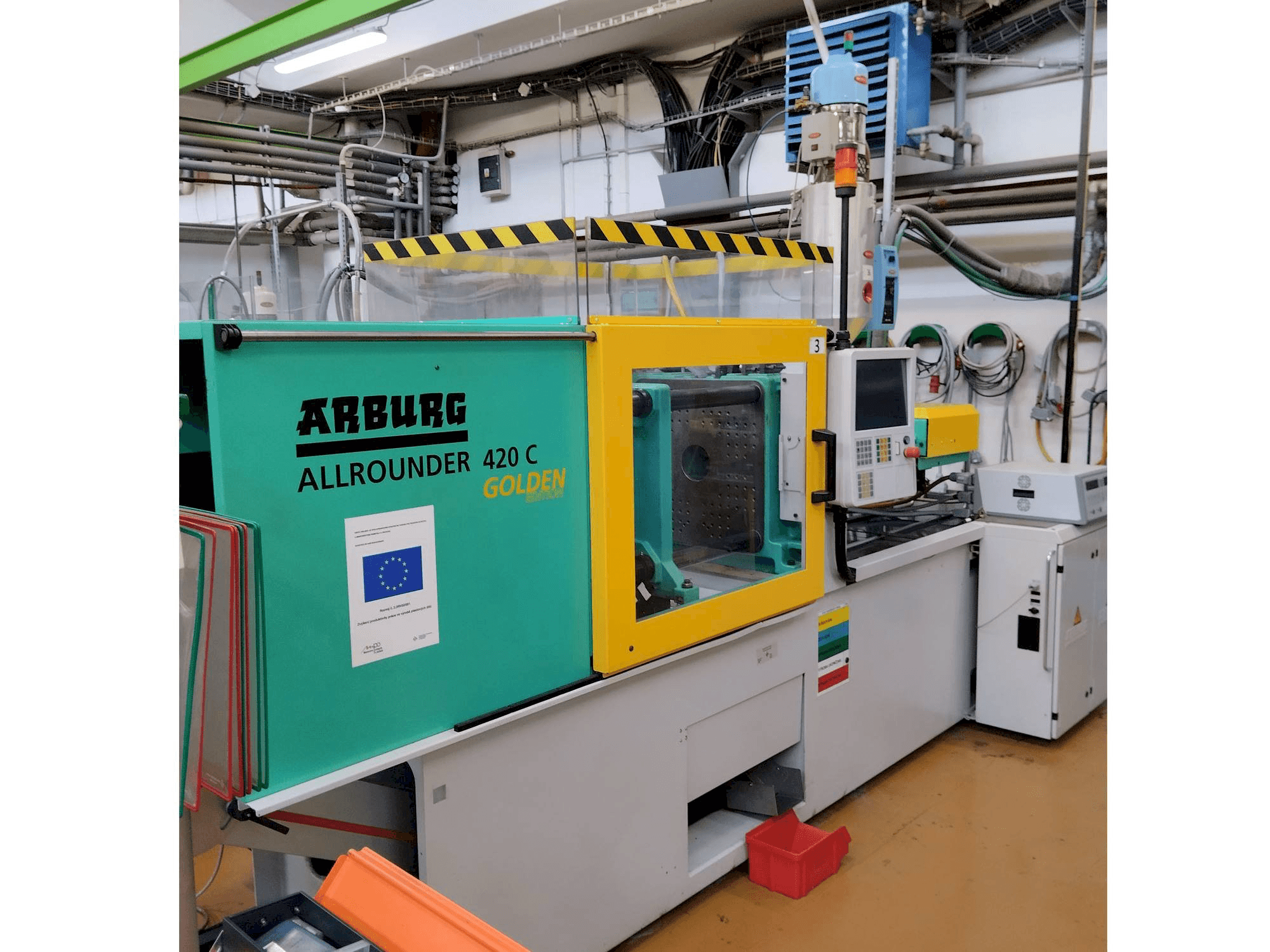 Vista frontale della macchina Arburg 420C 1000-290