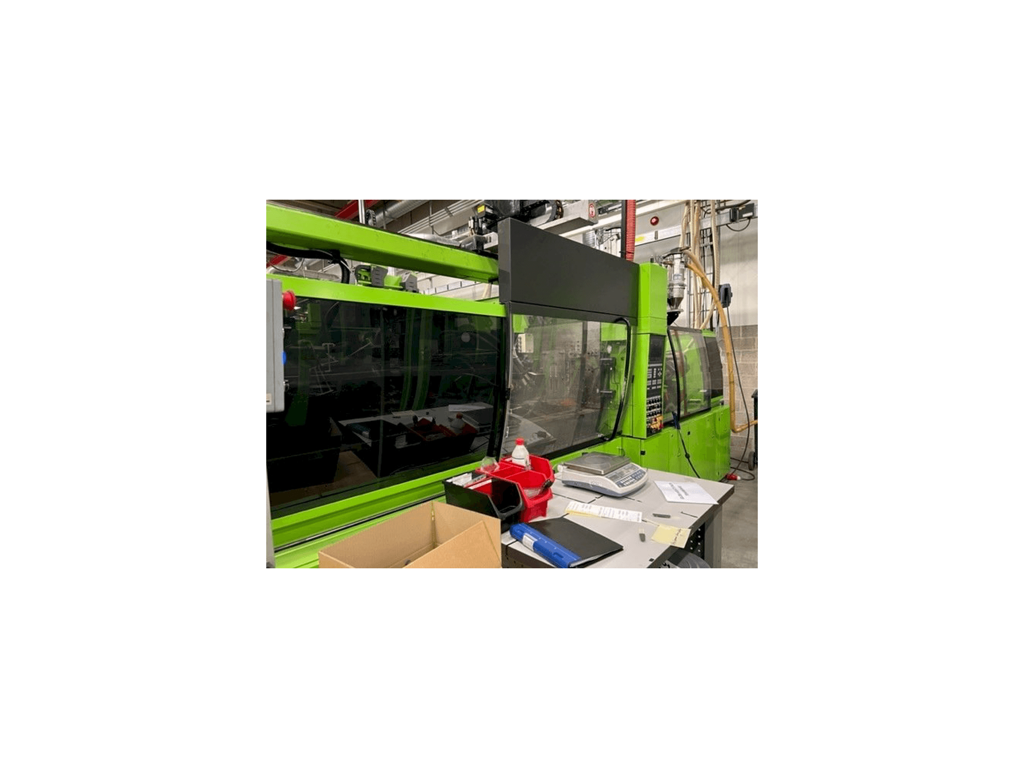 Vista frontale della macchina Engel ES 650H200W / 125 HL-2F