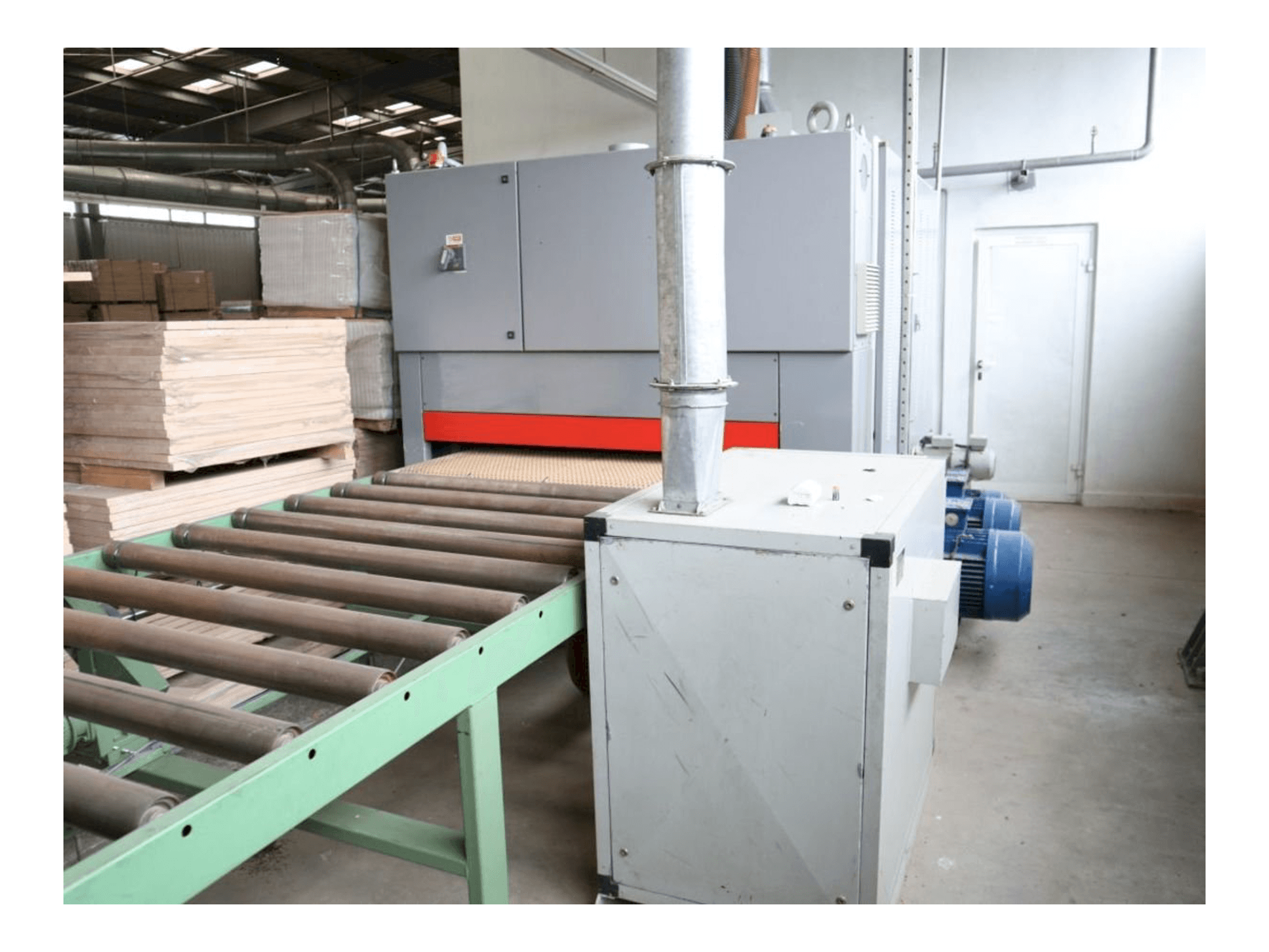 Vista frontale della macchina ESTERER A.G. HDN 600