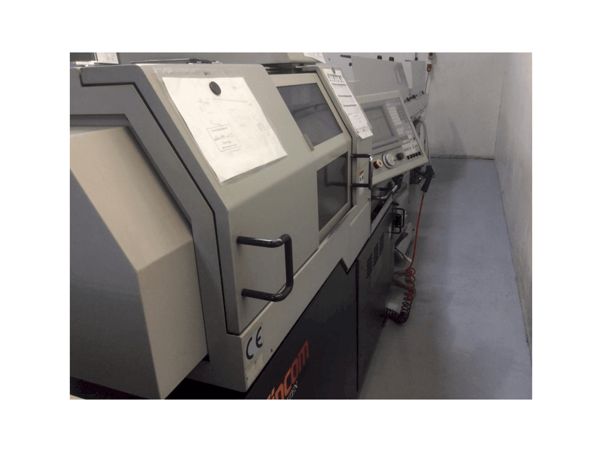 Vista laterale sinistra della macchina Citizen L20