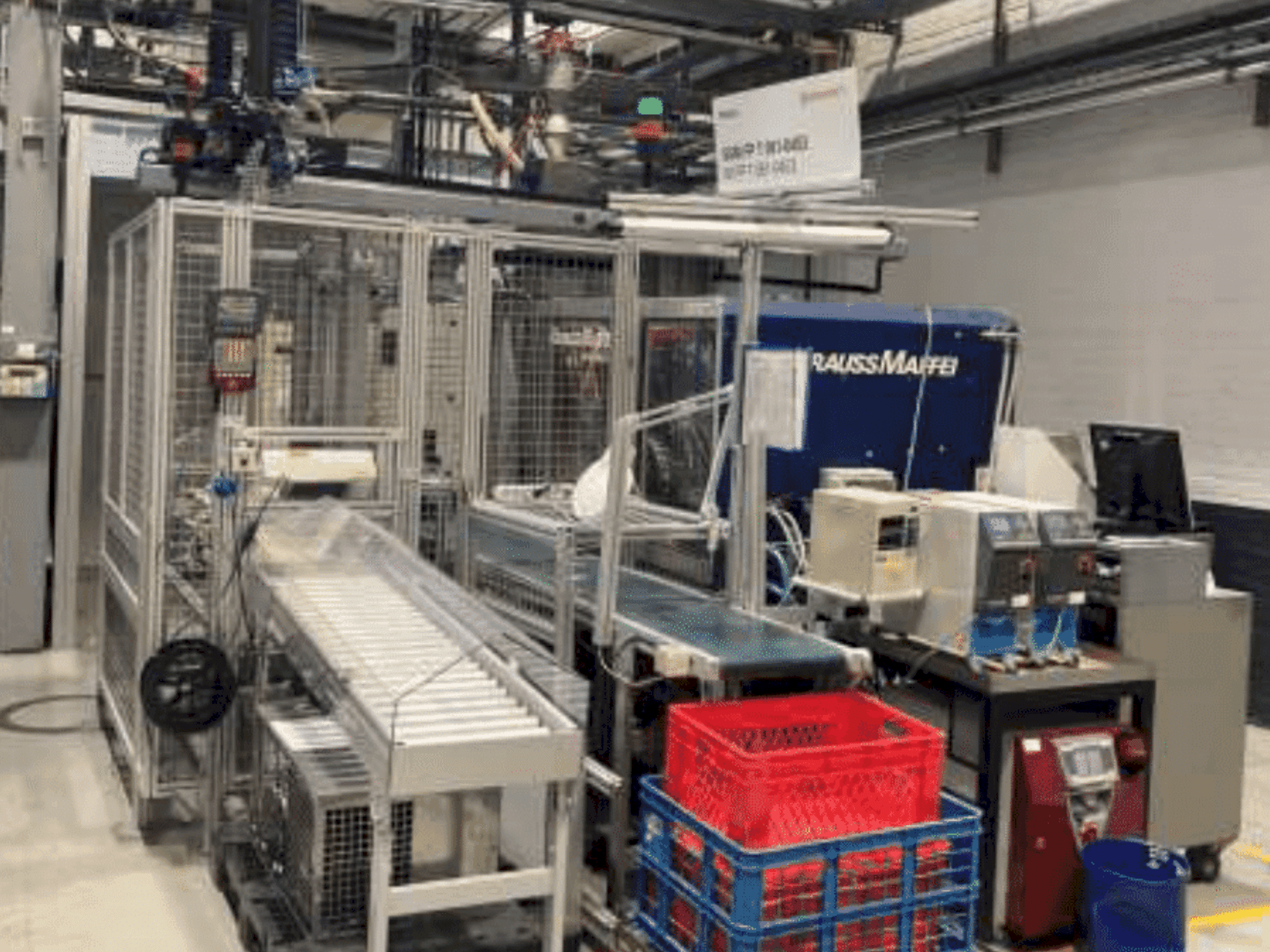 Vista frontale della macchina Krauss Maffei KM 125-390 C2