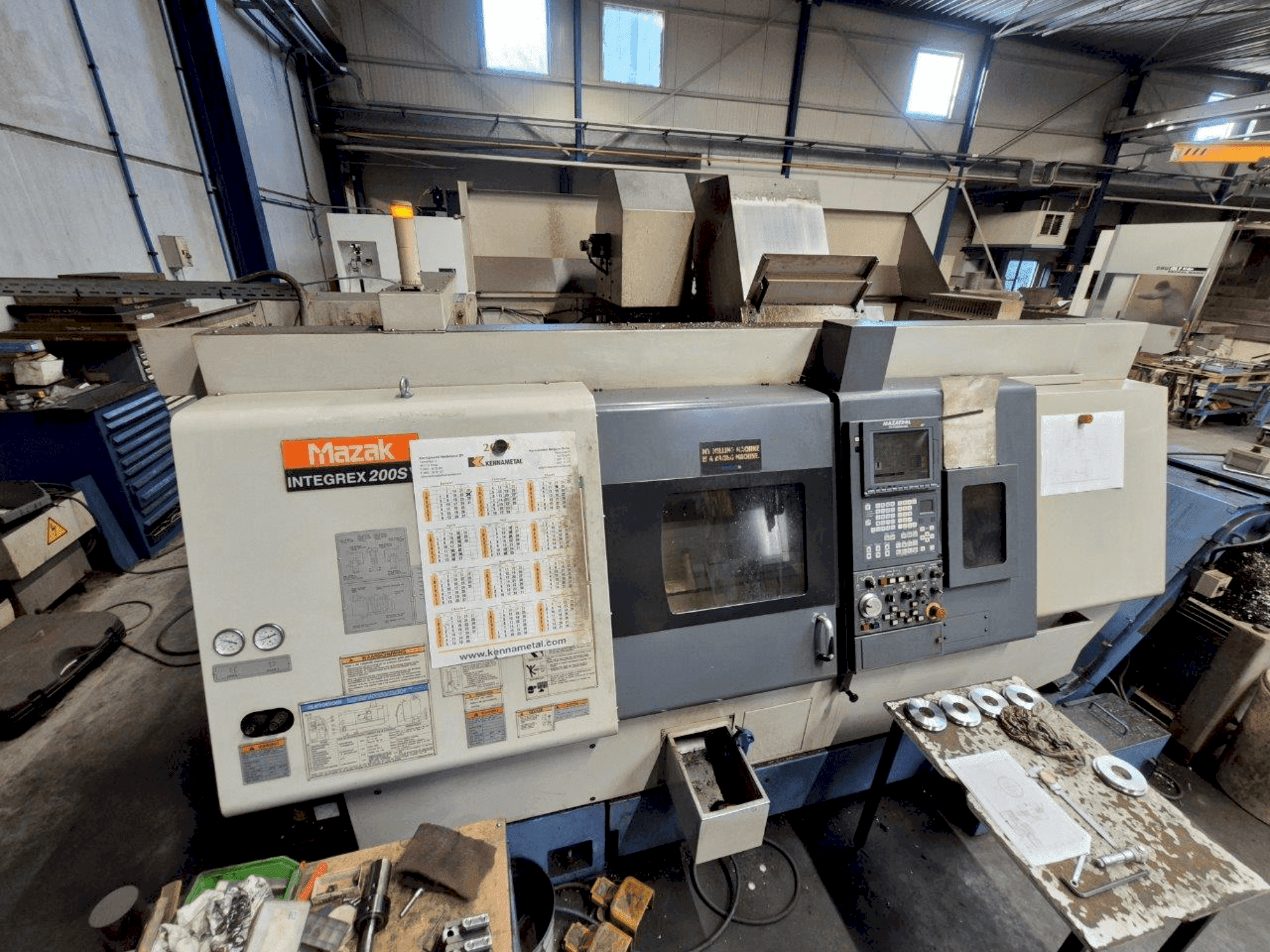 Vista frontale della macchina Mazak Integrex 200SY